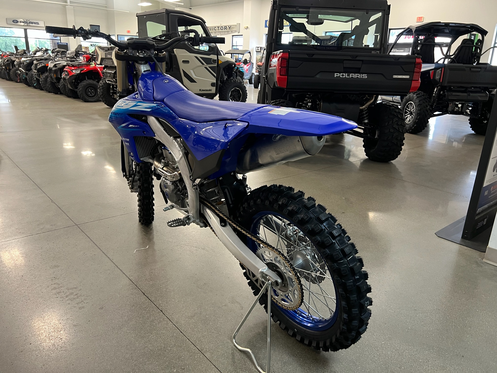 2027 Yamaha YZ450F 8