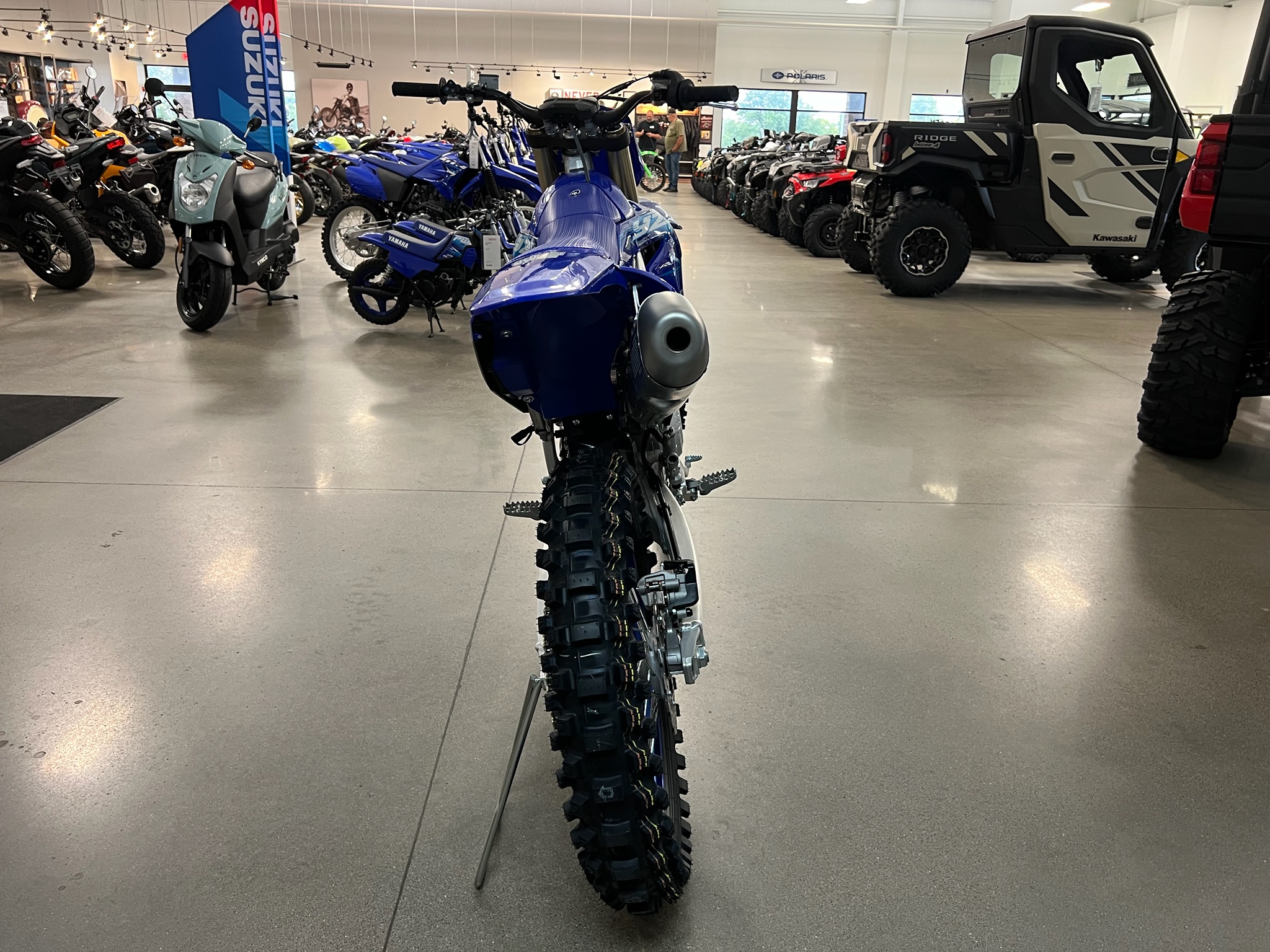 2027 Yamaha YZ450F 9