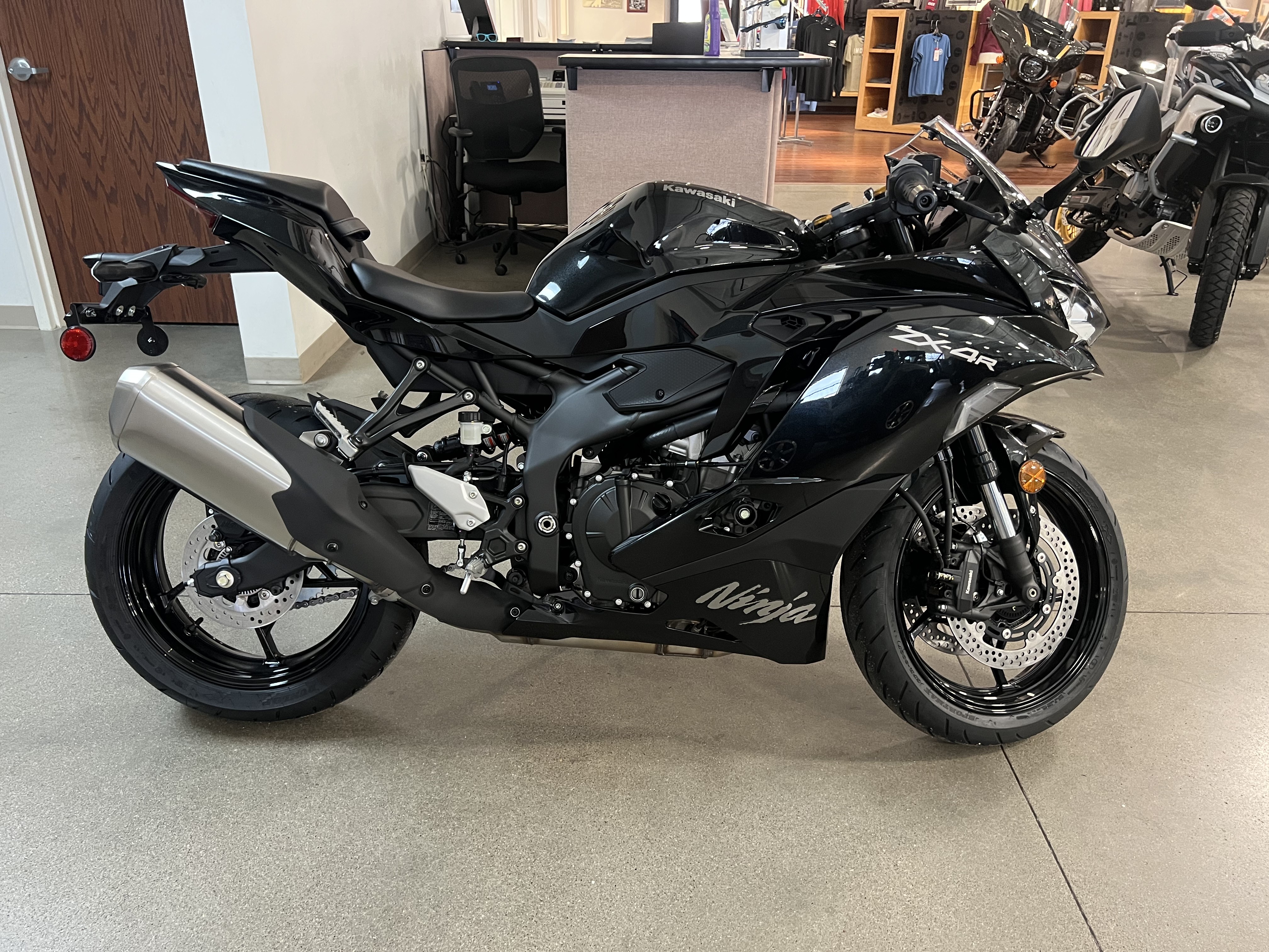 abisinian　Mサイズ New 2026 Kawasaki Ninja® ZX™-4R ABS, Bettendorf IA | Specs, Price