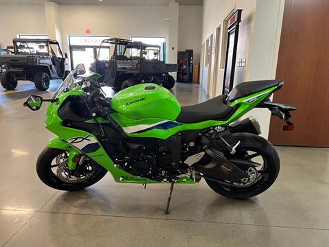 New 2026 Kawasaki Ninja® ZX™-6R, Bettendorf IA | Specs, Price