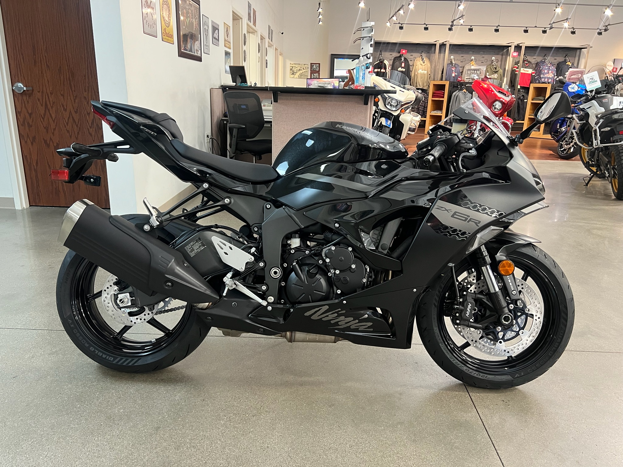 New 2027 Kawasaki Ninja® ZX™-6R ABS, Bettendorf IA | Specs, Price