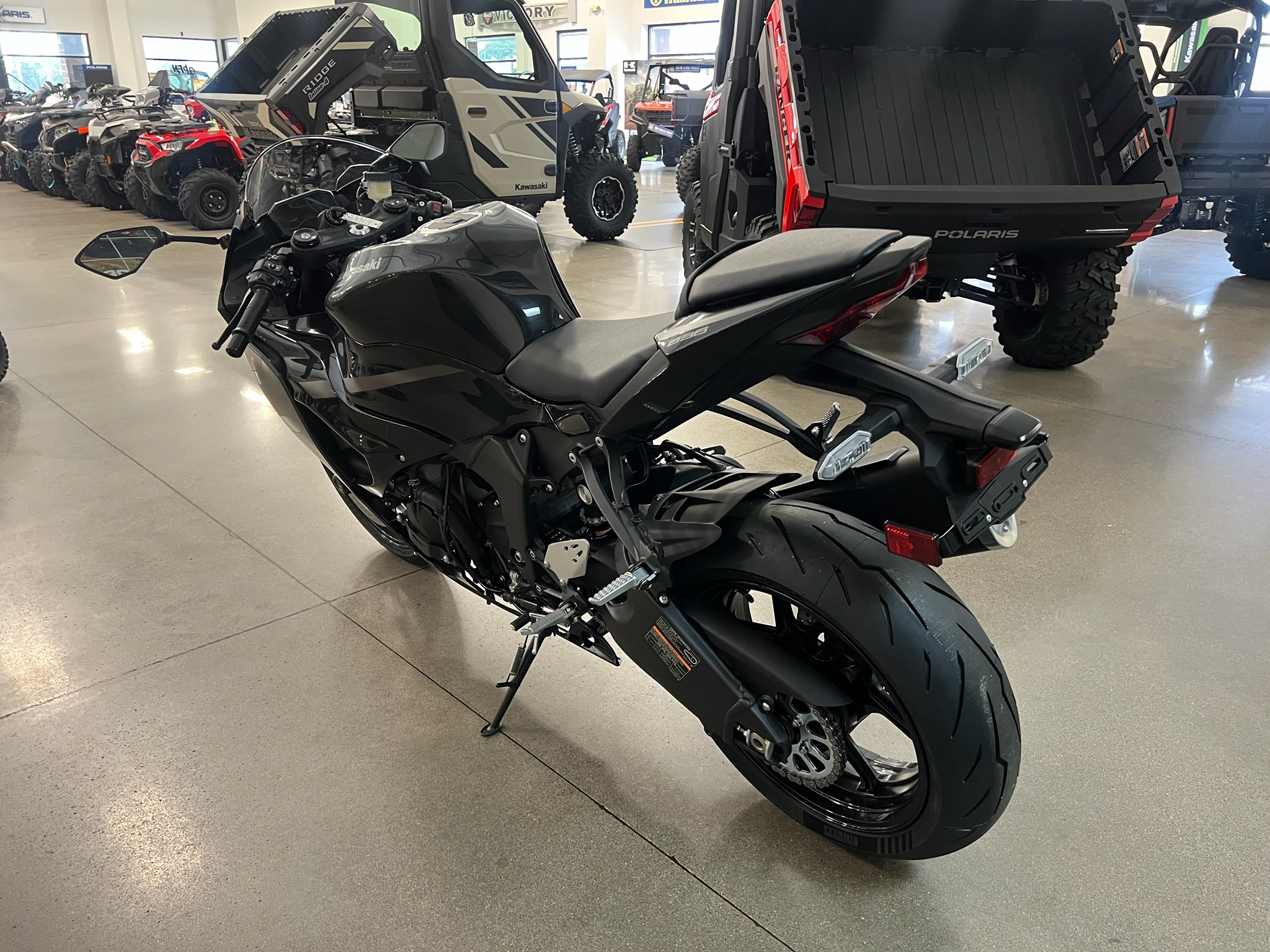 New 2027 Kawasaki Ninja® ZX™-6R ABS, Bettendorf IA | Specs, Price