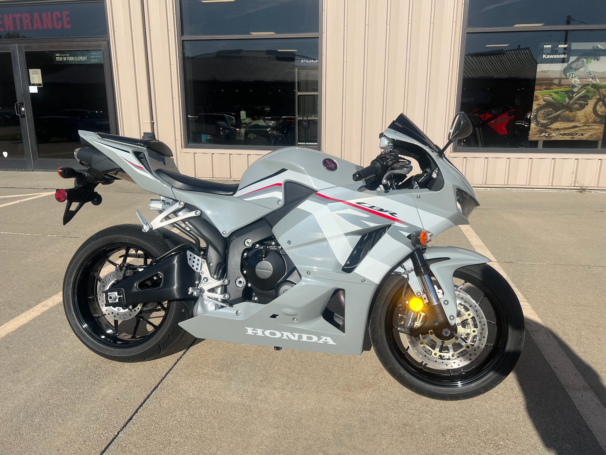 2025 Honda CBR600RR 1