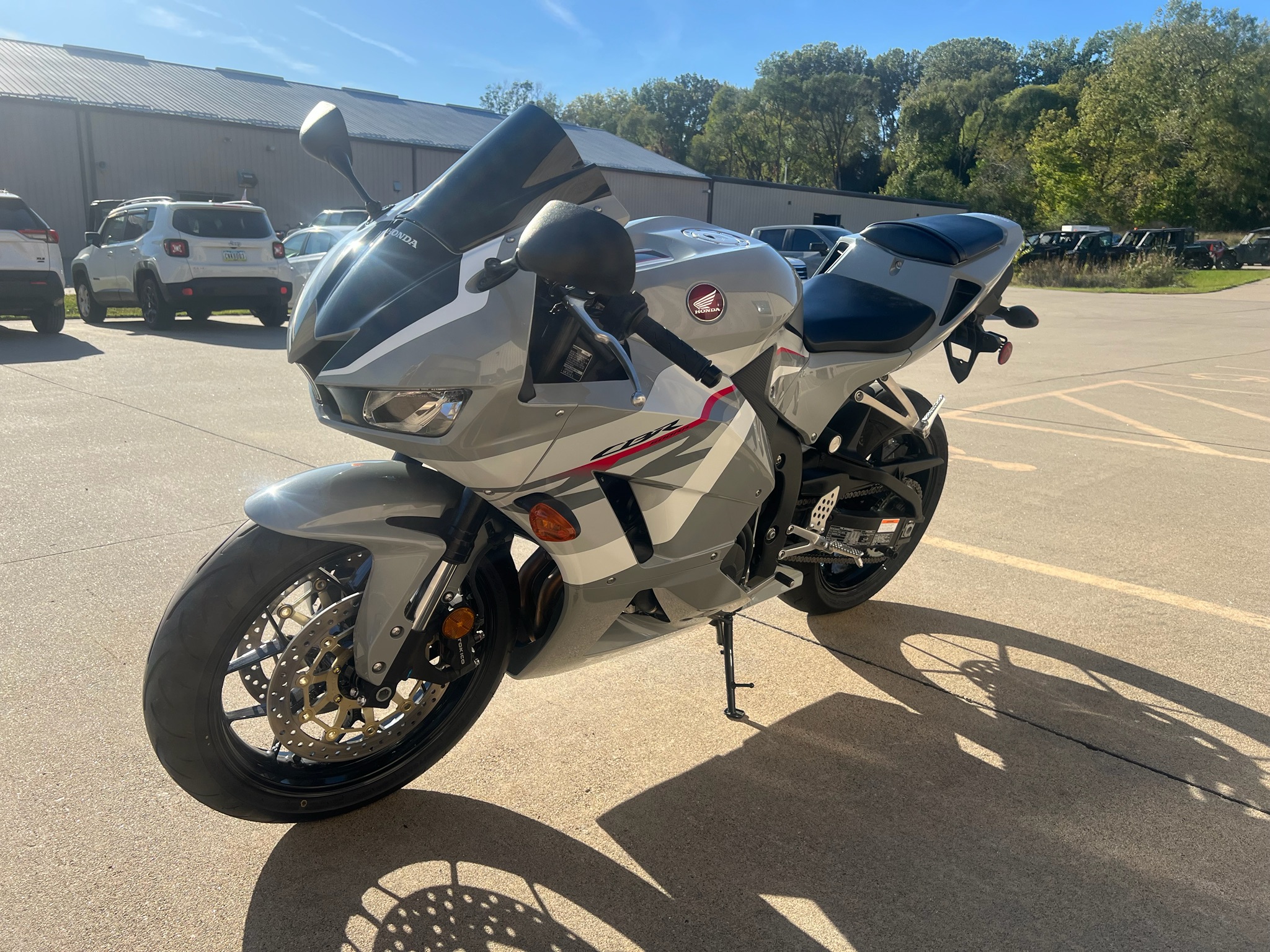 2025 Honda CBR600RR 4