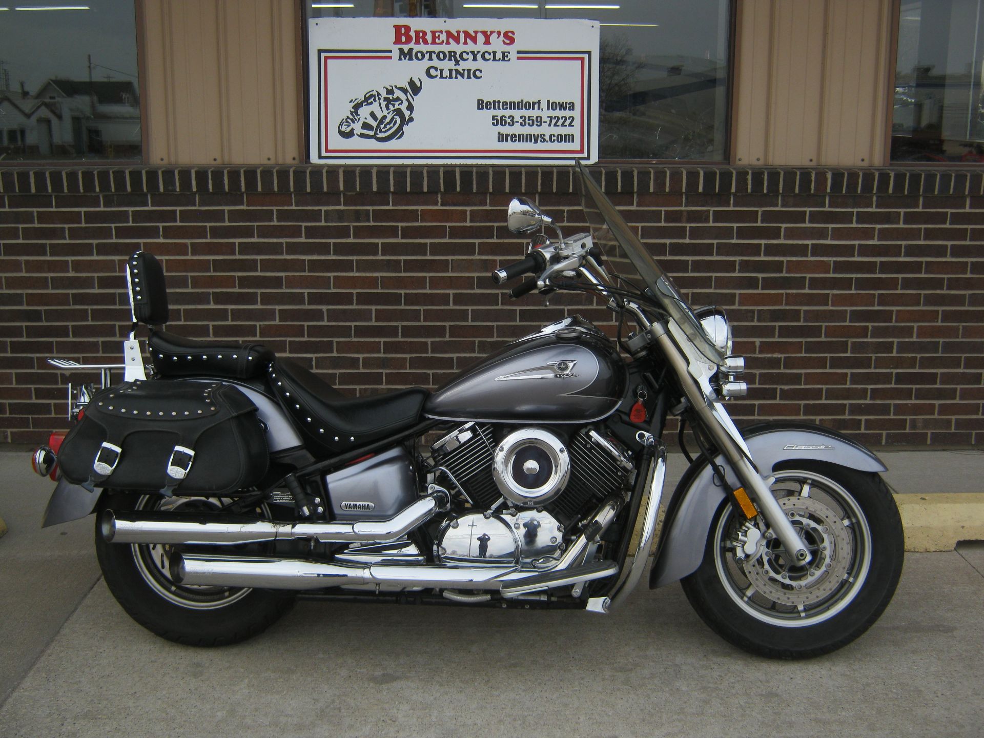 Used 2004 Yamaha V-Star 1100 Silverado, Bettendorf IA | Specs, Price,  Photos | Silver \u0026 Gray 9921, image size:1920x1440