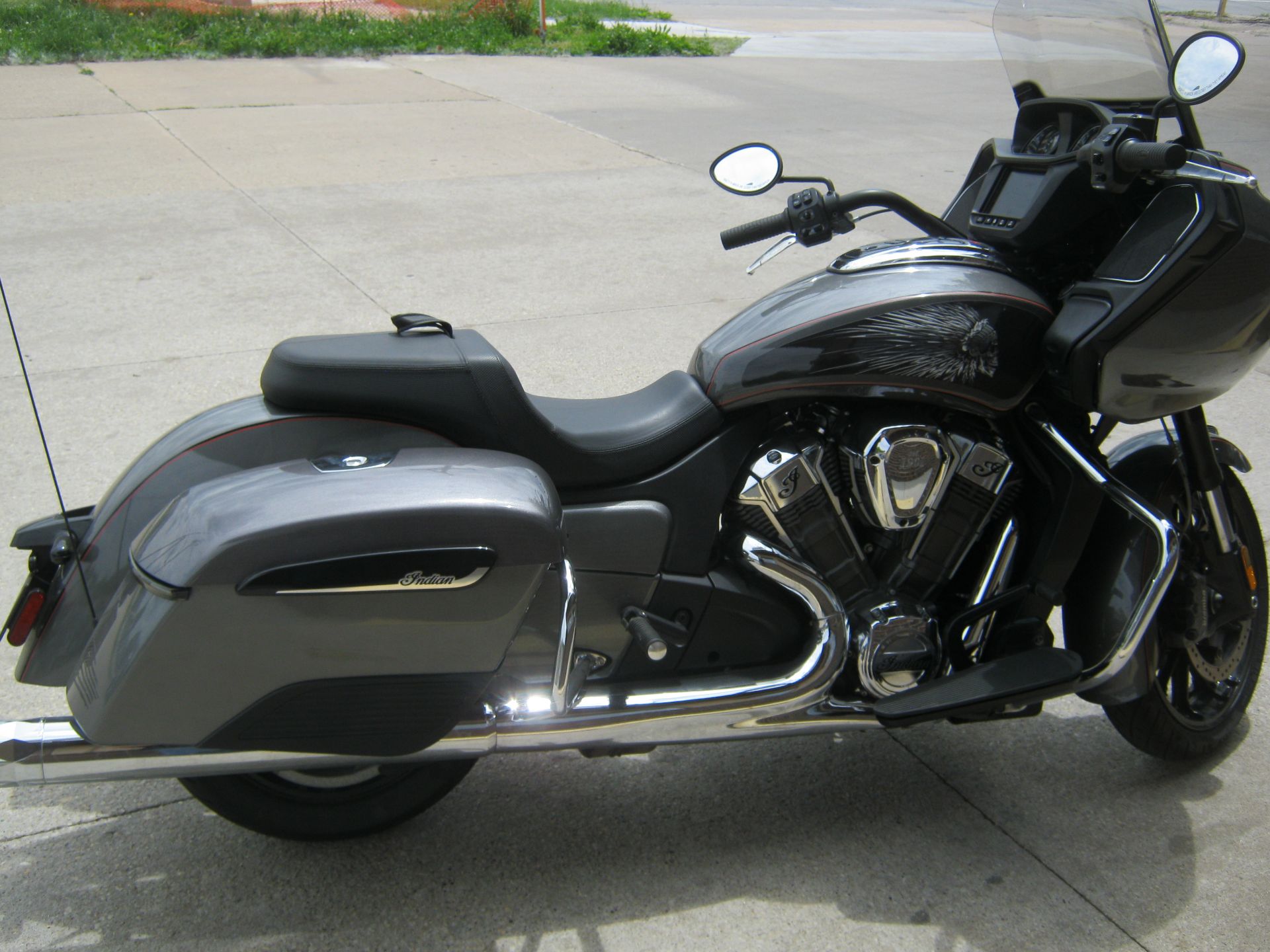 Used 2020 Indian Motorcycle Challenger®, Bettendorf IA | Specs