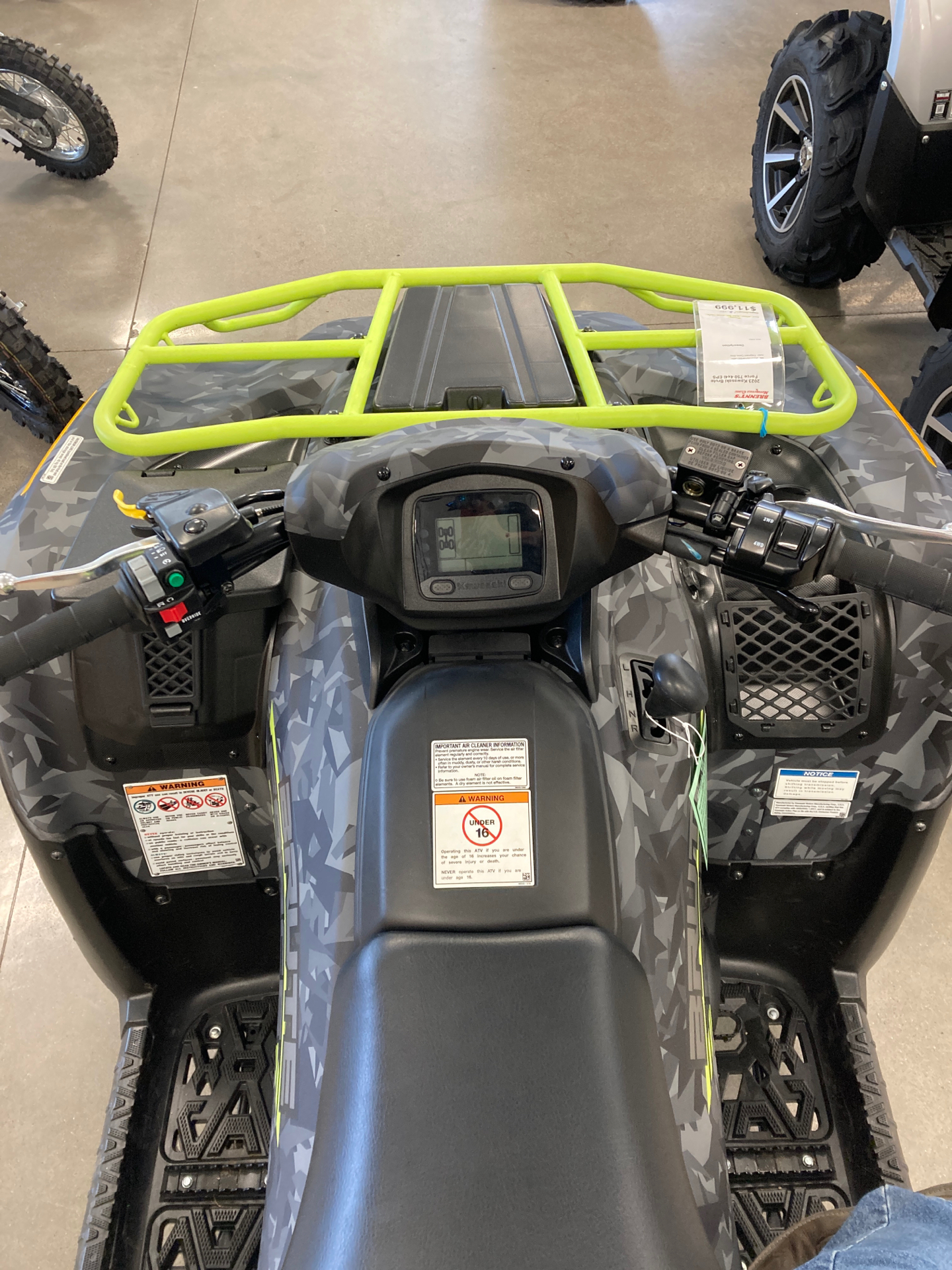 Fort 中国雑誌 Oat. 2023 Vol.11 New 2023 Kawasaki Brute Force 750 4x4i EPS Bright White