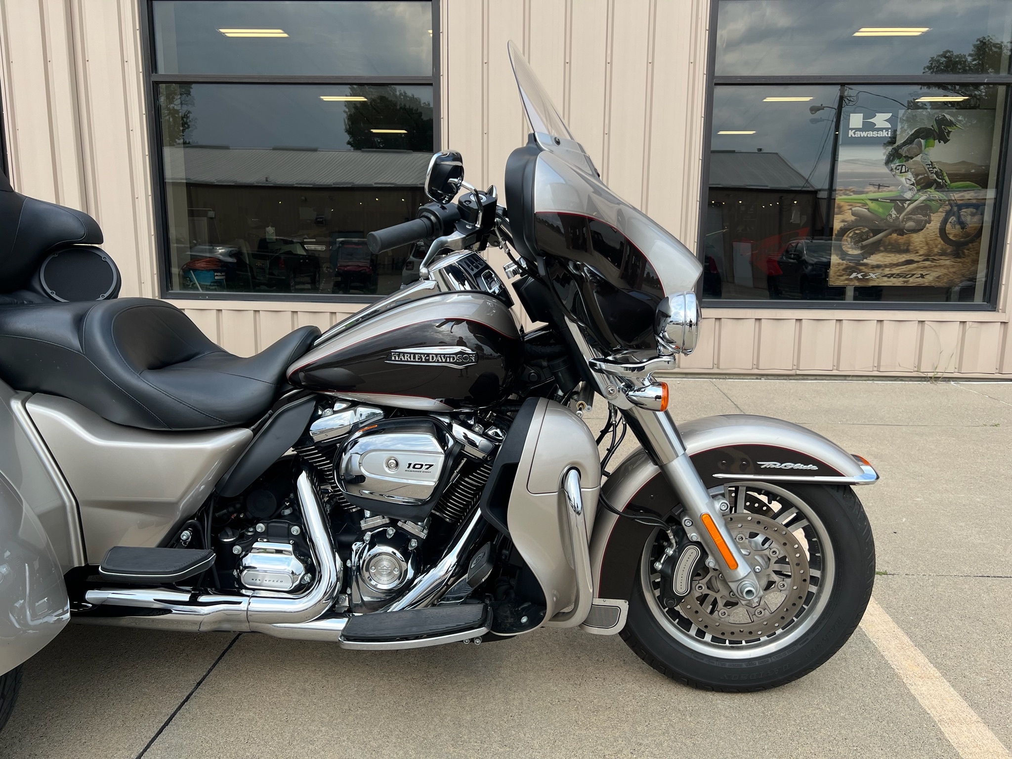 2018 Harley-Davidson Tri Glide® Ultra 12