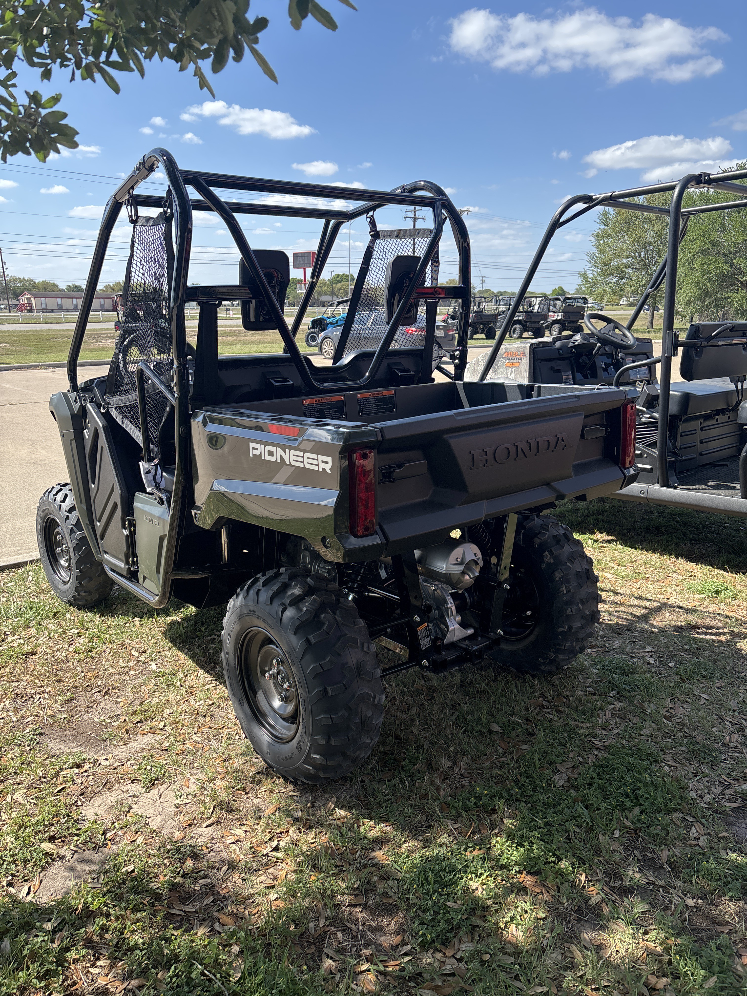 2026 Honda Pioneer 520 3