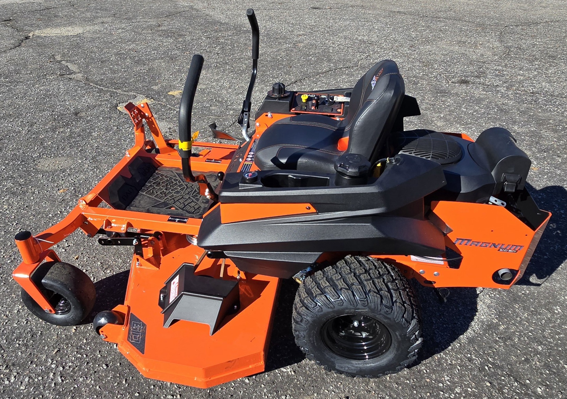 ♦︎みや♦︎ New 2025 Bad Boy Mowers MZ Magnum 60 in. Kohler 7000 KT735