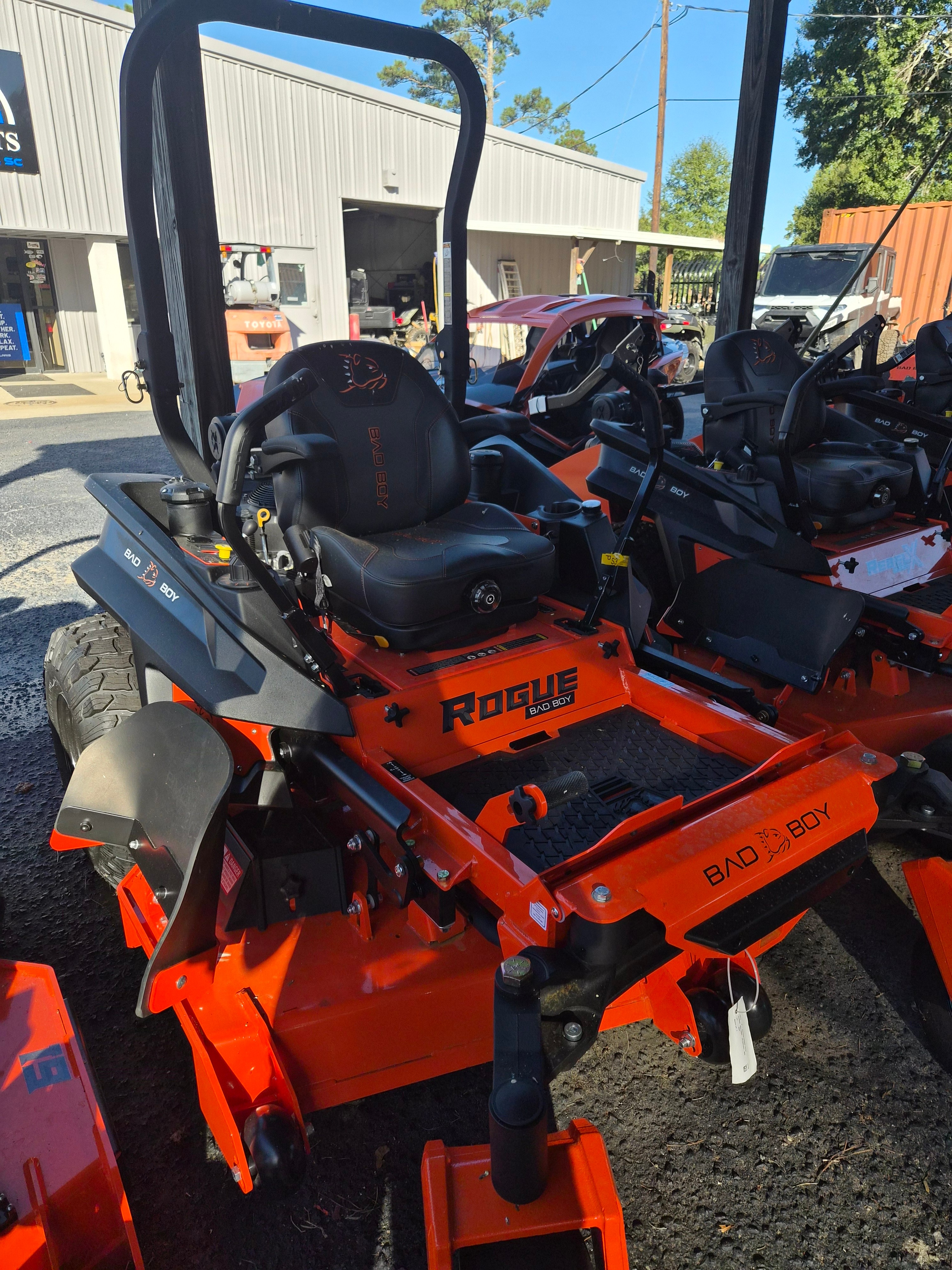 New 2025 Bad Boy Mowers Rogue 61 in. Vanguard EFI 40 hp, Lexington