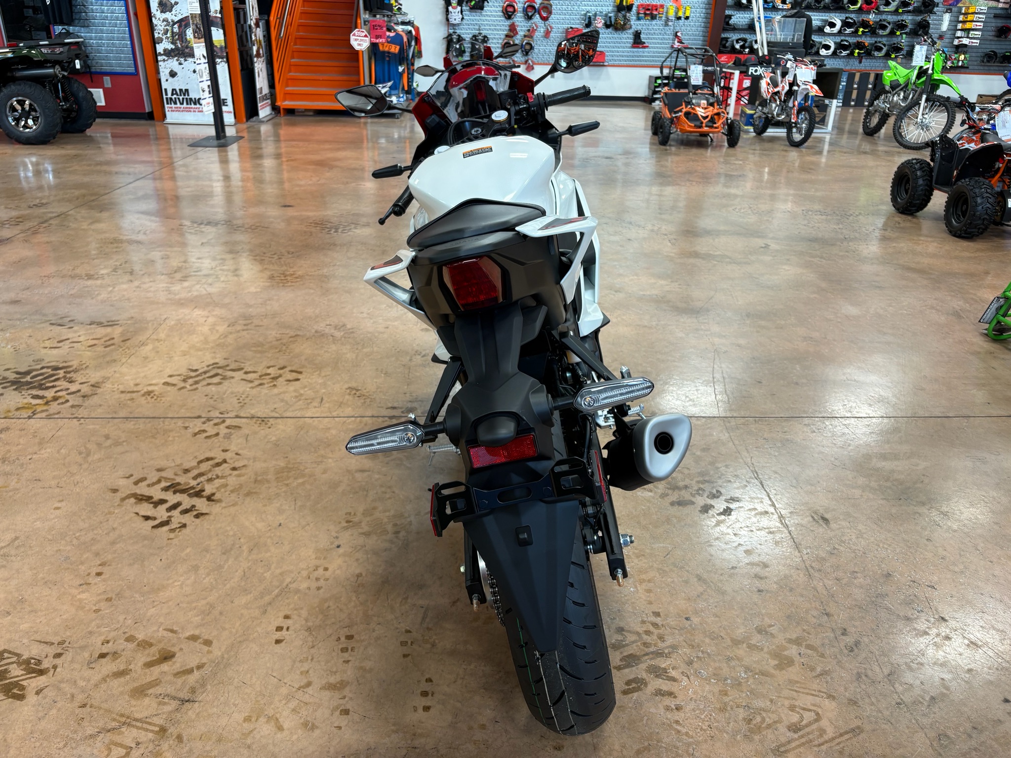 2026 Yamaha YZF-R3 4