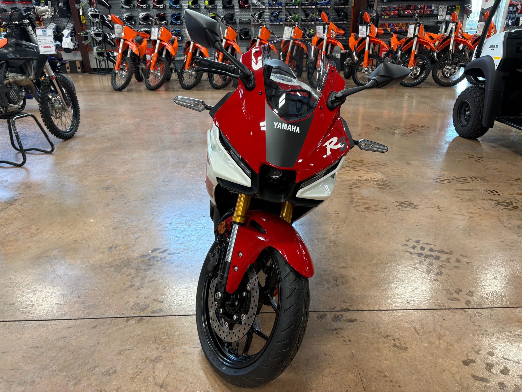 2026 Yamaha YZF-R3 8