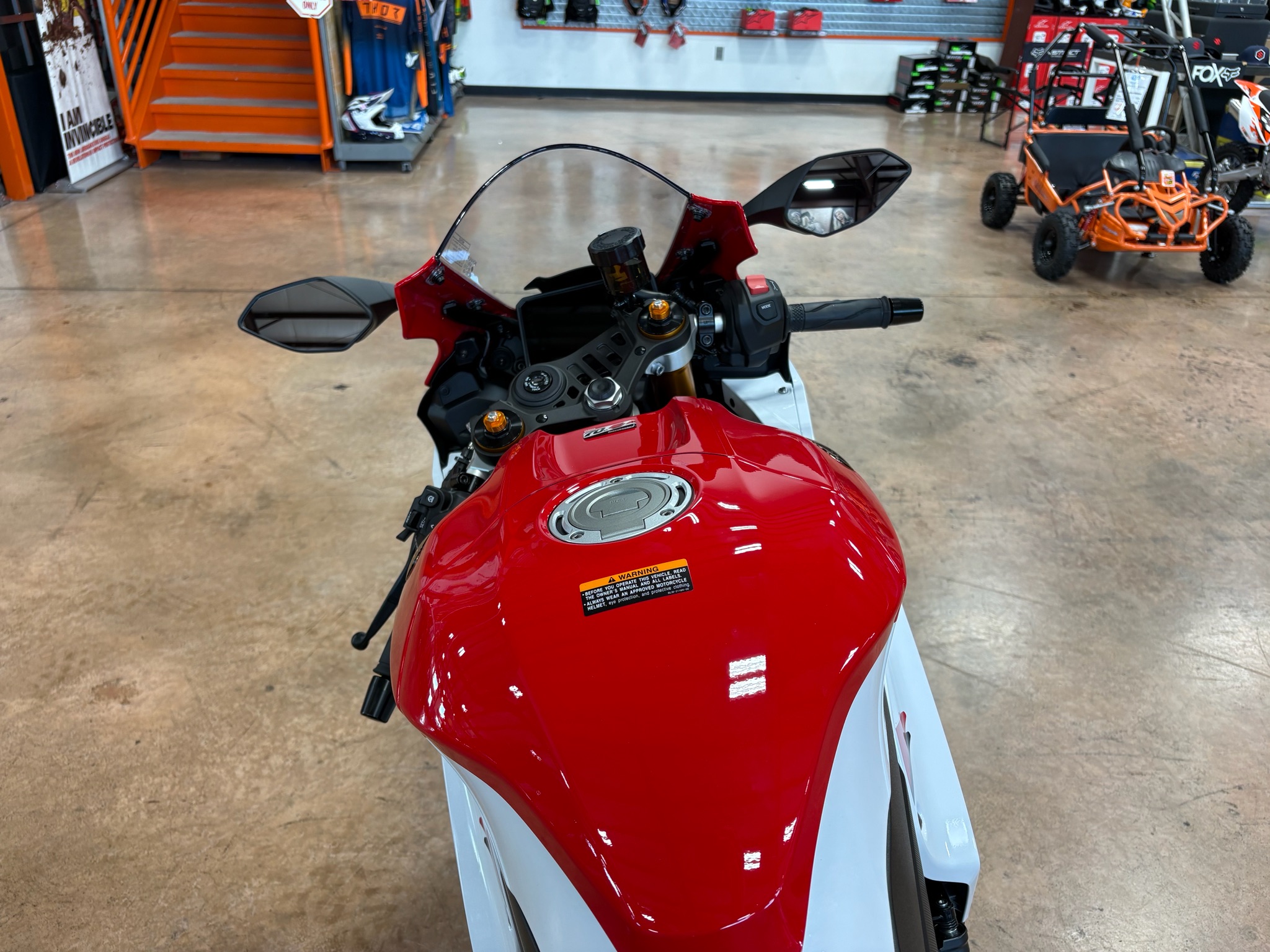 2026 Yamaha YZF-R7 9