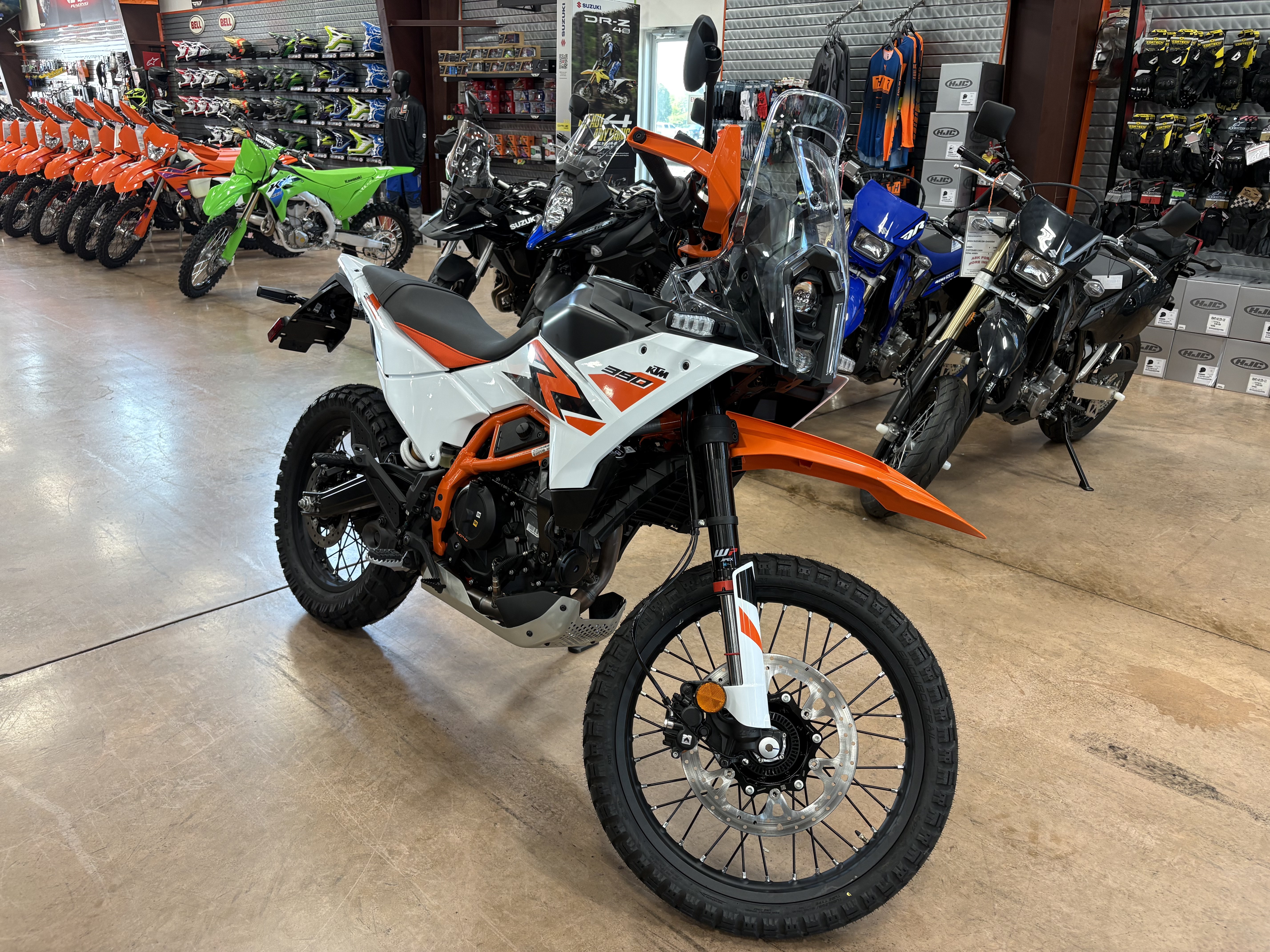 2026 390 Adventure R