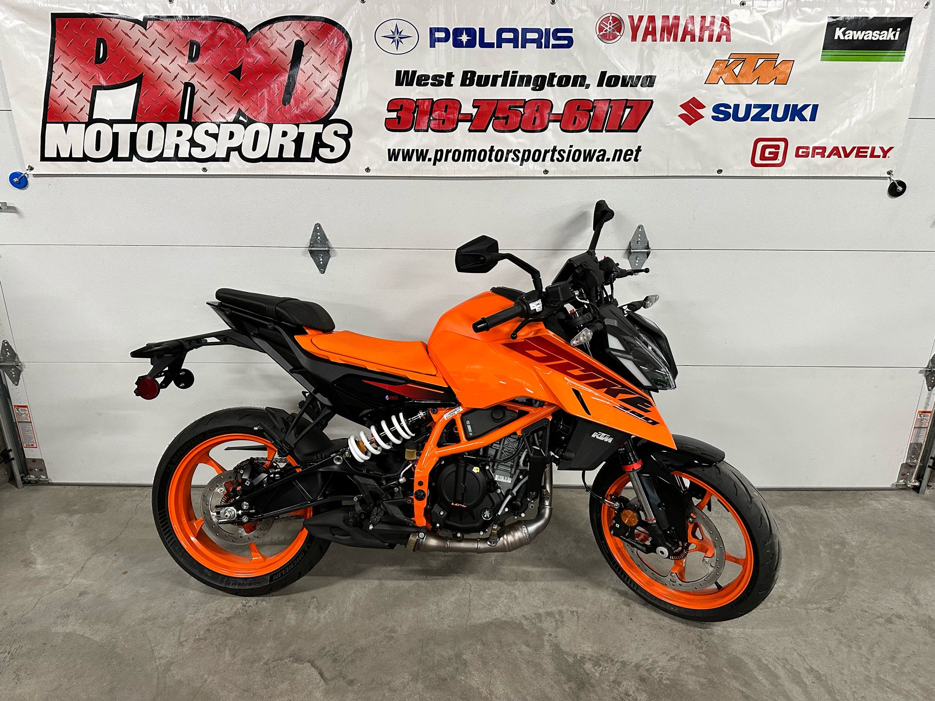 New 2024 KTM 390 Duke | Motorcycles in West Burlington IA