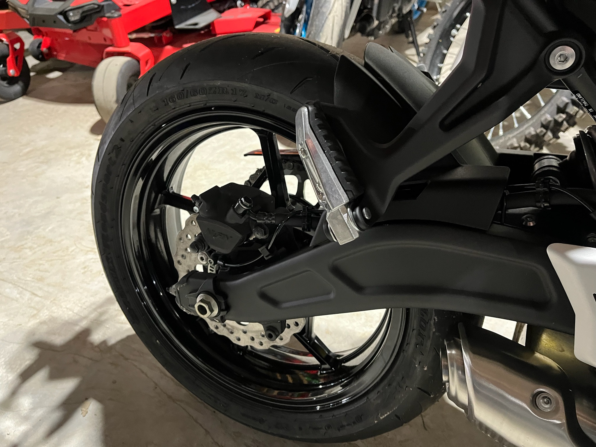 2026 Kawasaki Ninja® 650 4