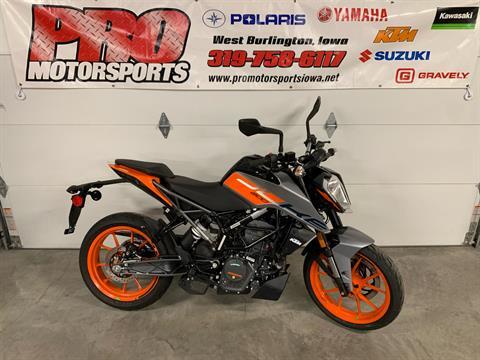 New 2023 KTM 200 Duke | Motorcycles in West Burlington IA New 2023 KTM 200 Duke | Motorcycles in West Burlington IA