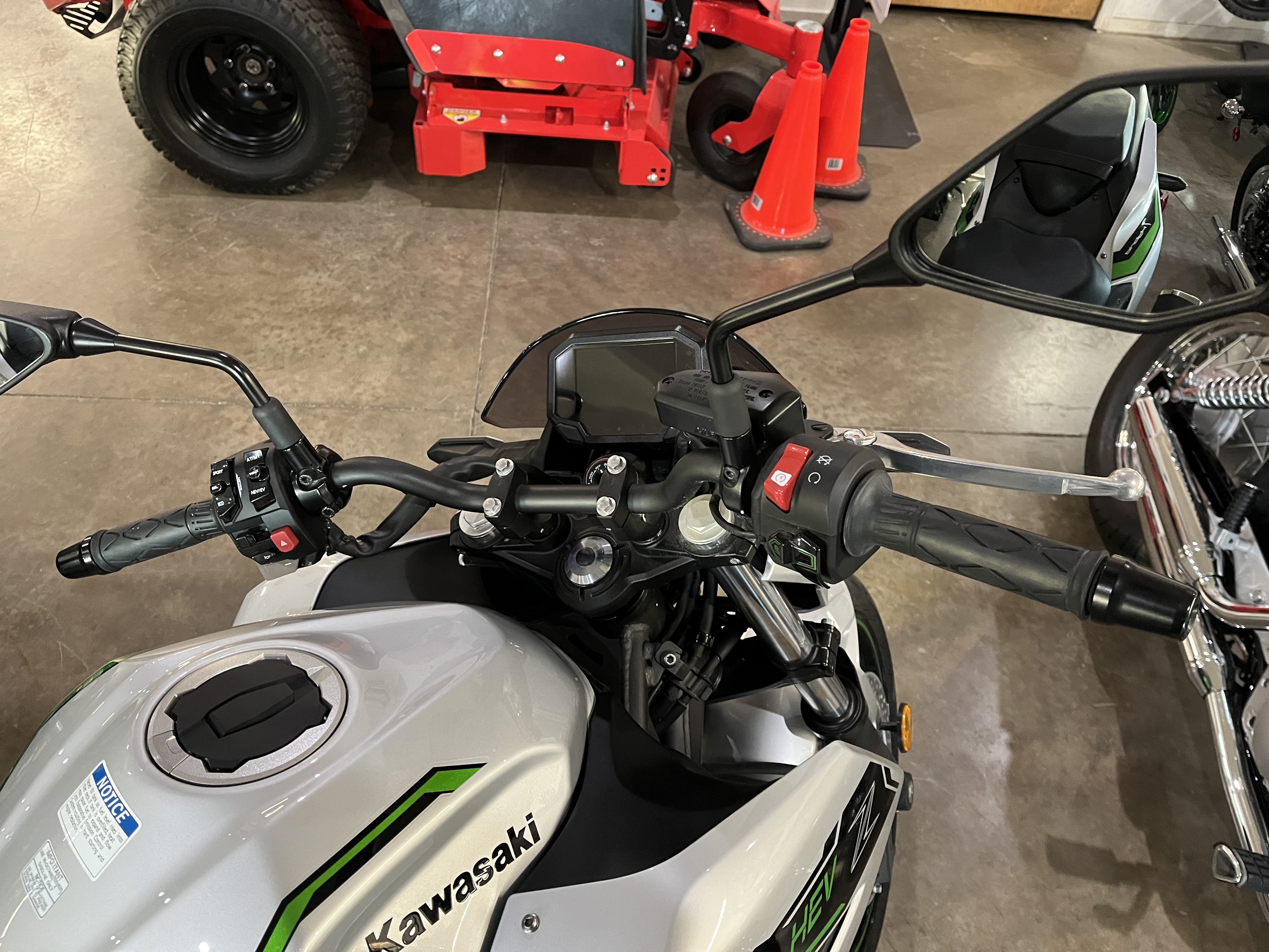 2024 Kawasaki Z7 Hybrid ABS 4