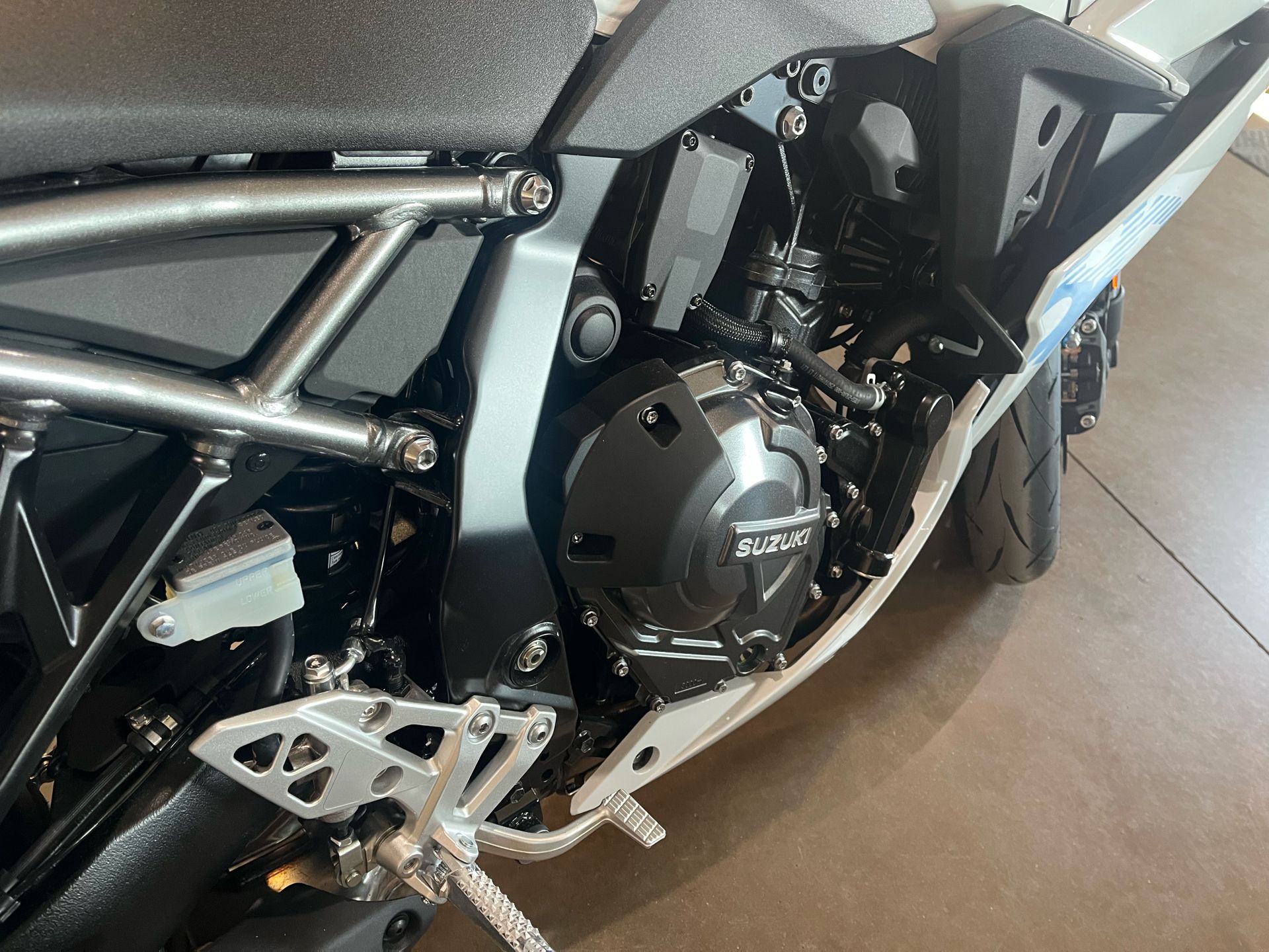 2026 Suzuki GSX-8R 5
