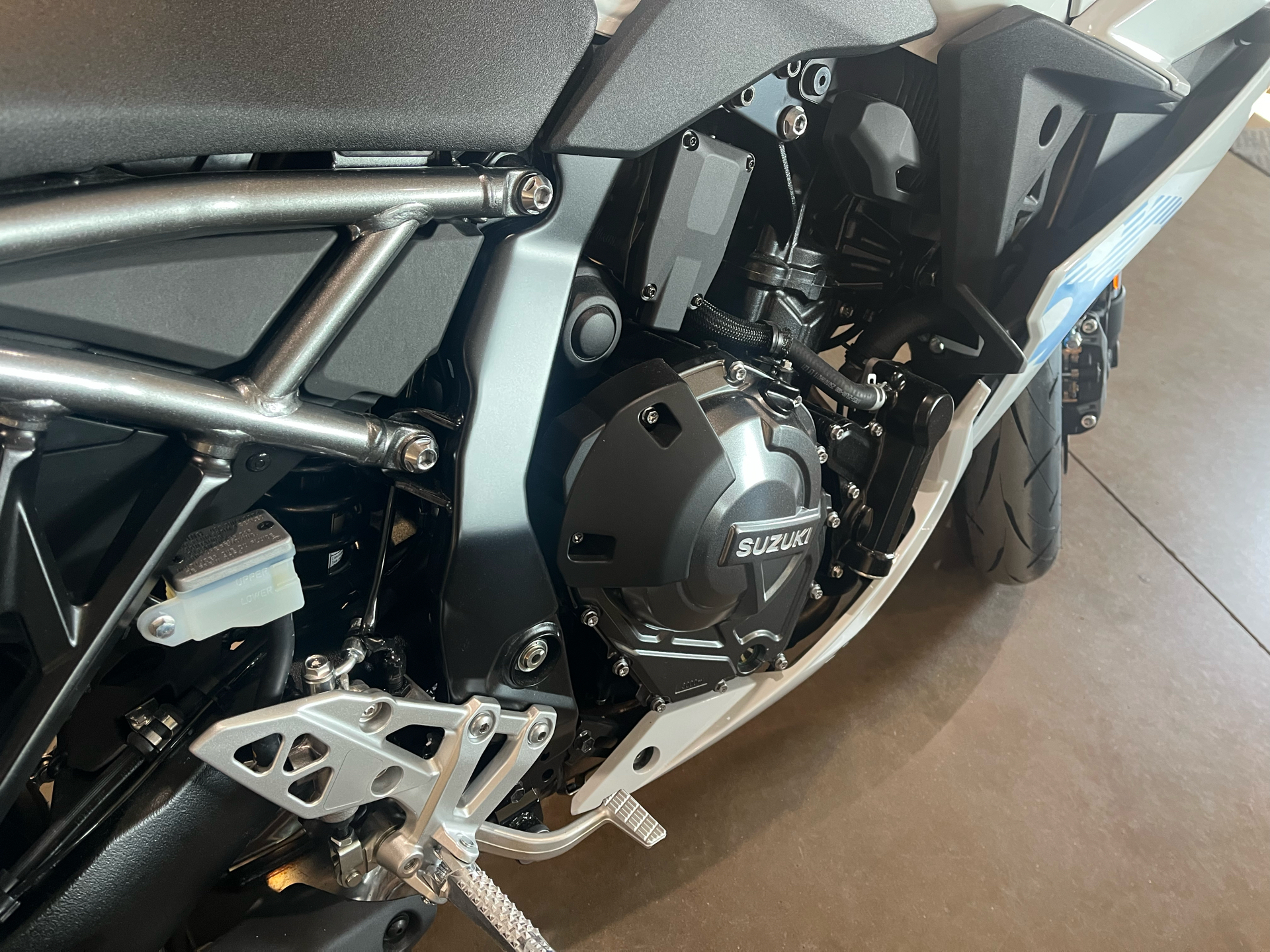 2026 Suzuki GSX-8R 5