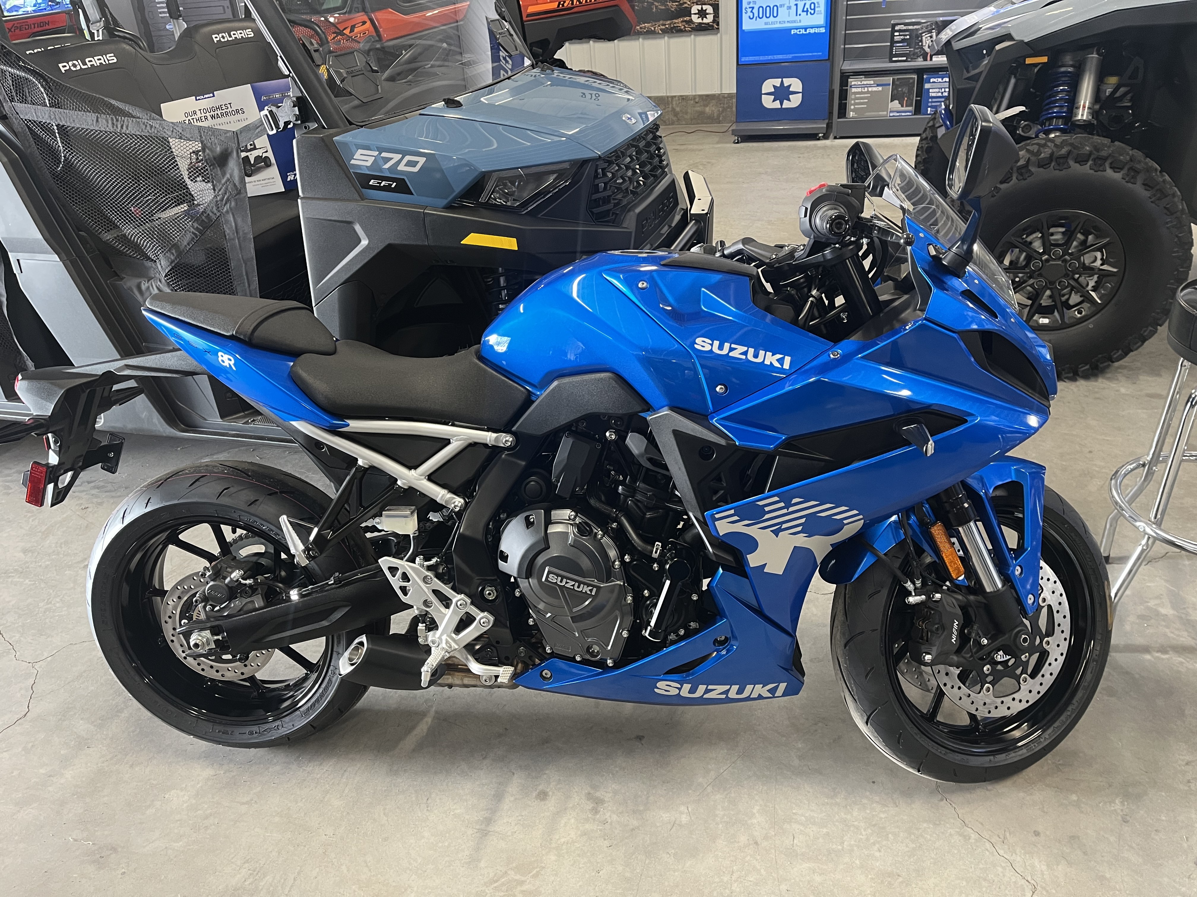 2026 Suzuki GSX-8R 1