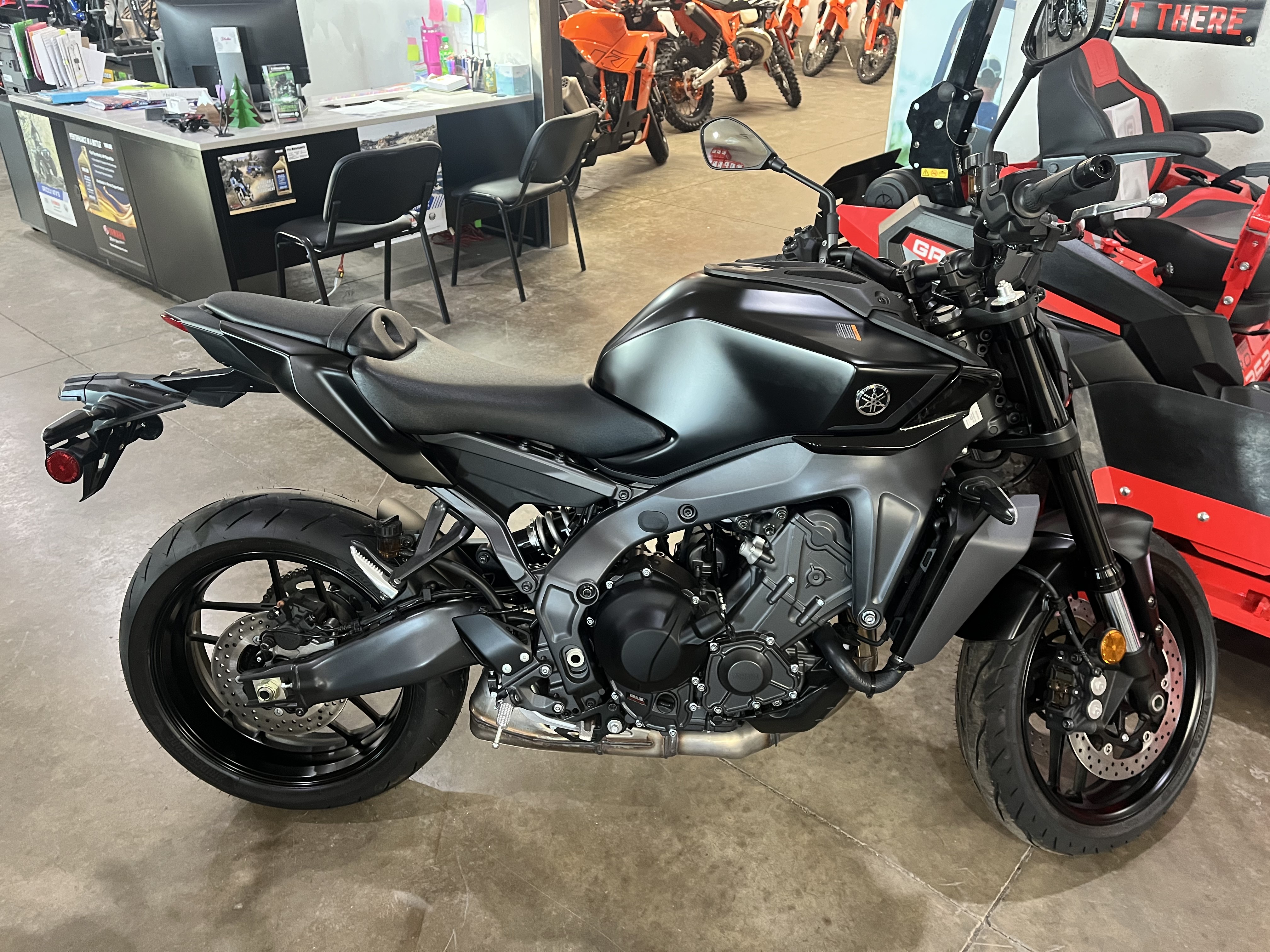 2025 MT-09