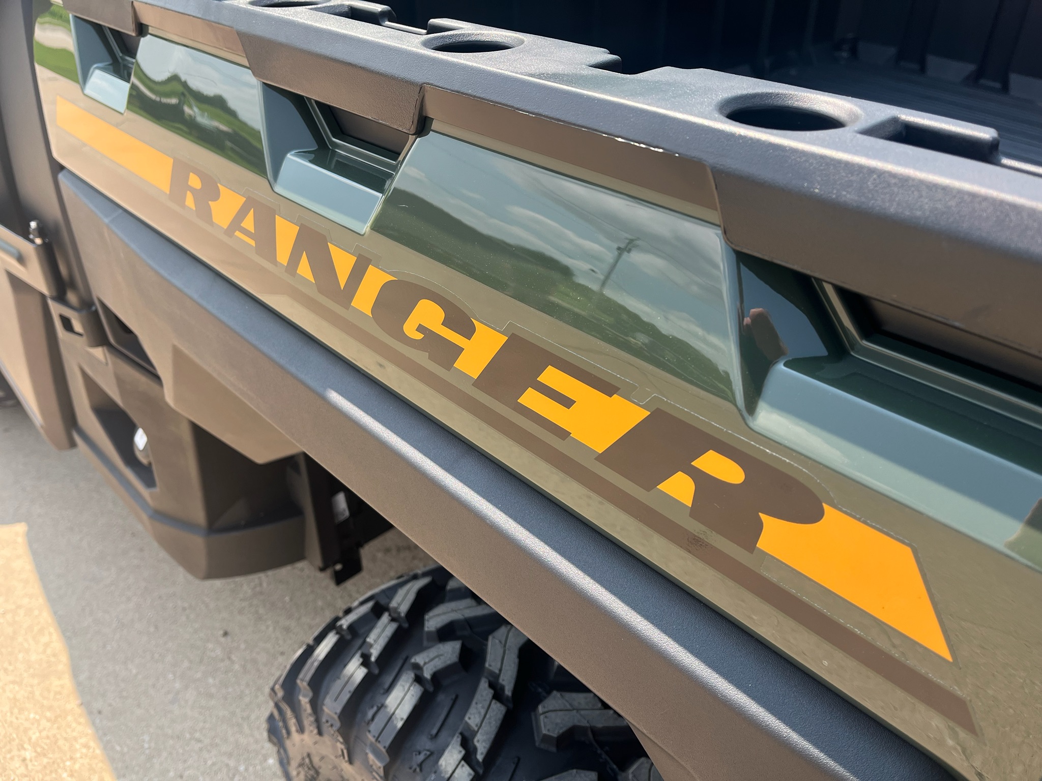 2027 Polaris Ranger XP 1000 NorthStar Ultimate 5