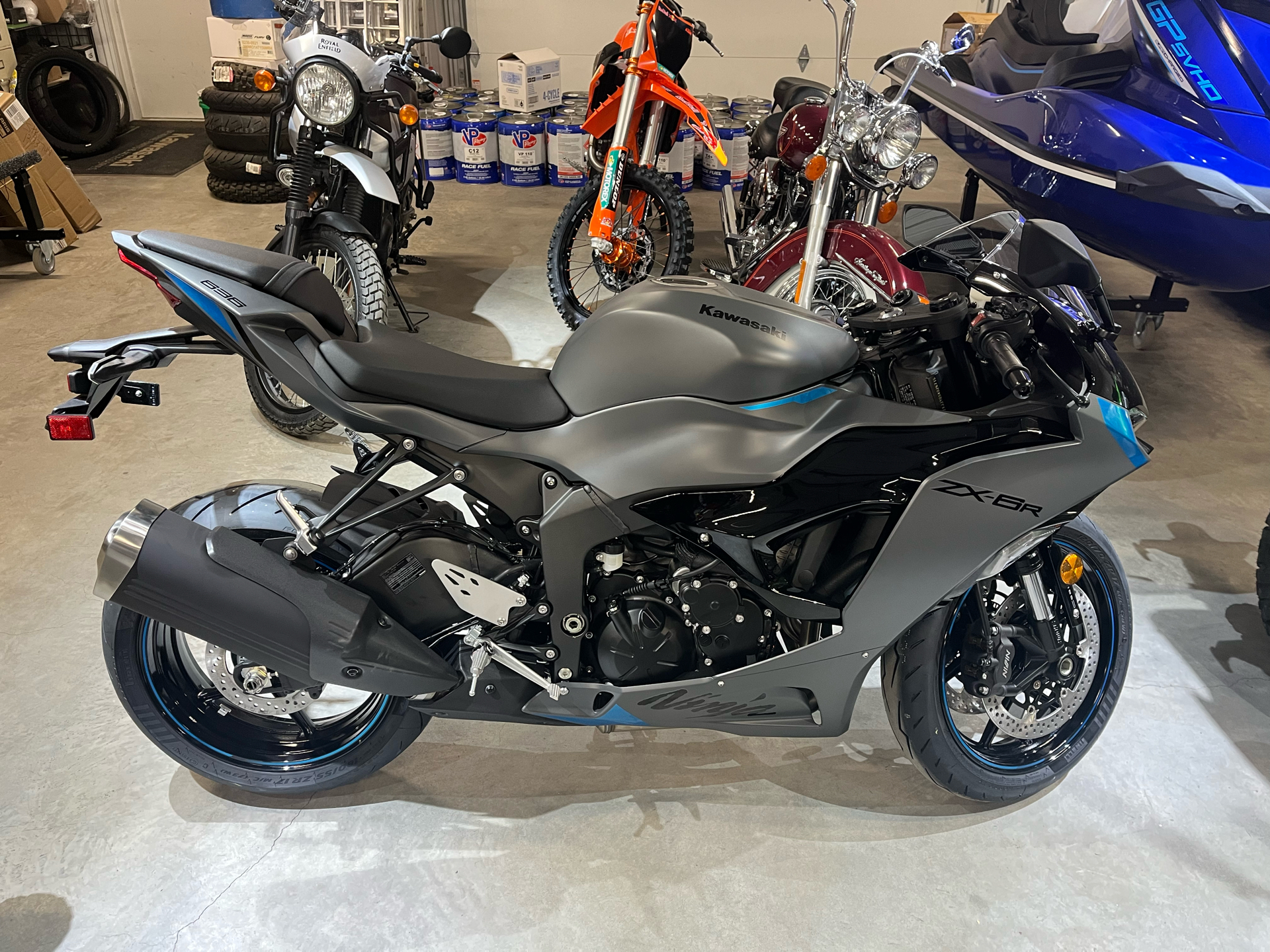 2025 Ninja® ZX-6R