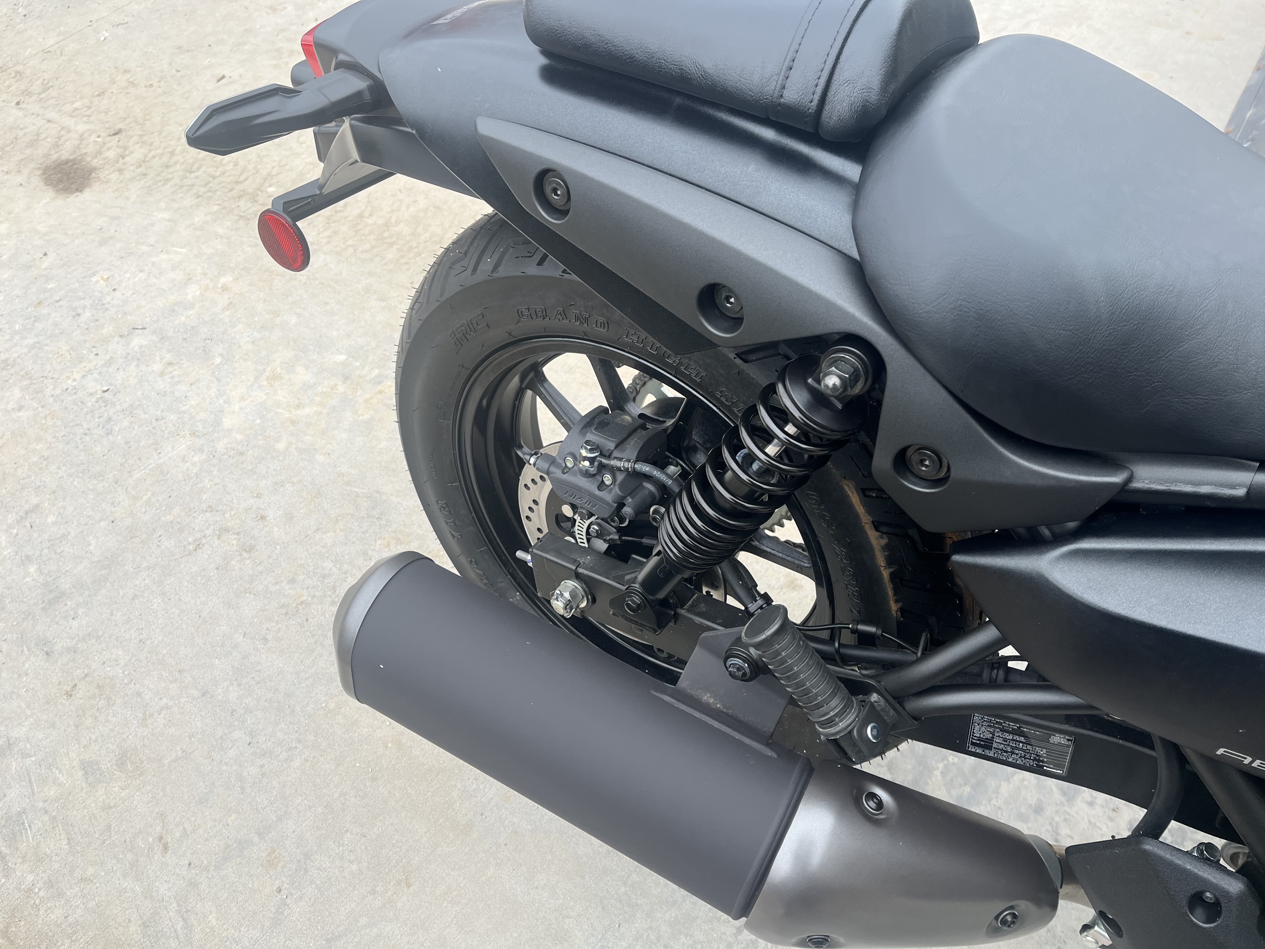 2025 Kawasaki Eliminator® ABS 4