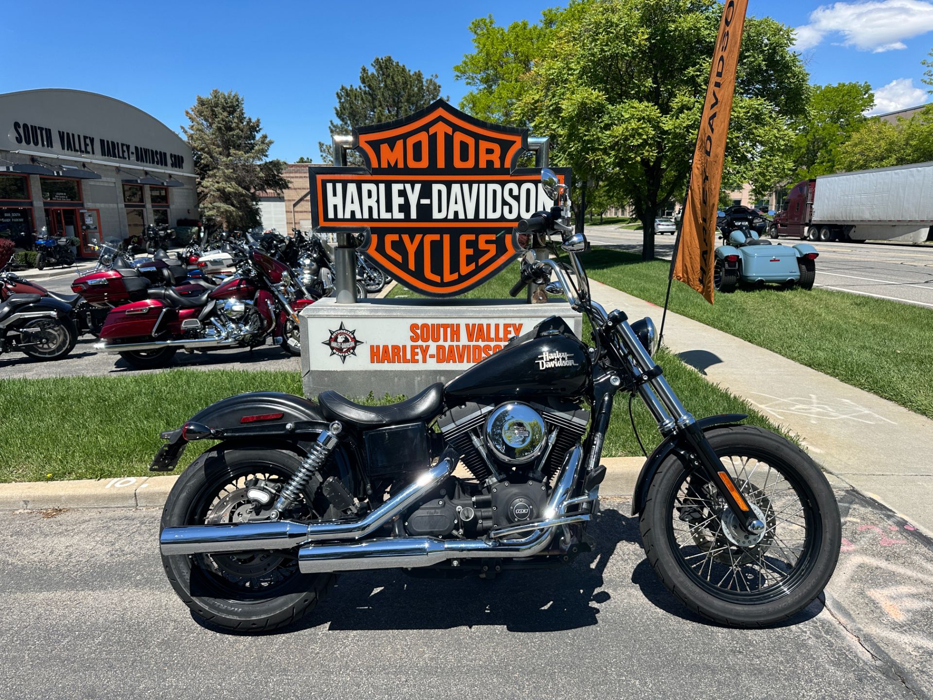 Used 2017 Harley-Davidson Street Bob® Vivid Black | Motorcycles in