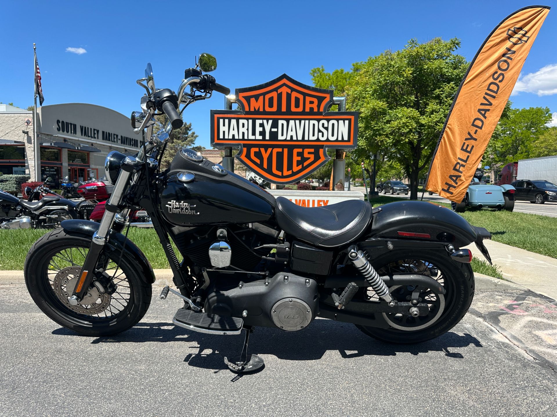 Used 2017 Harley-Davidson Street Bob® Vivid Black | Motorcycles in