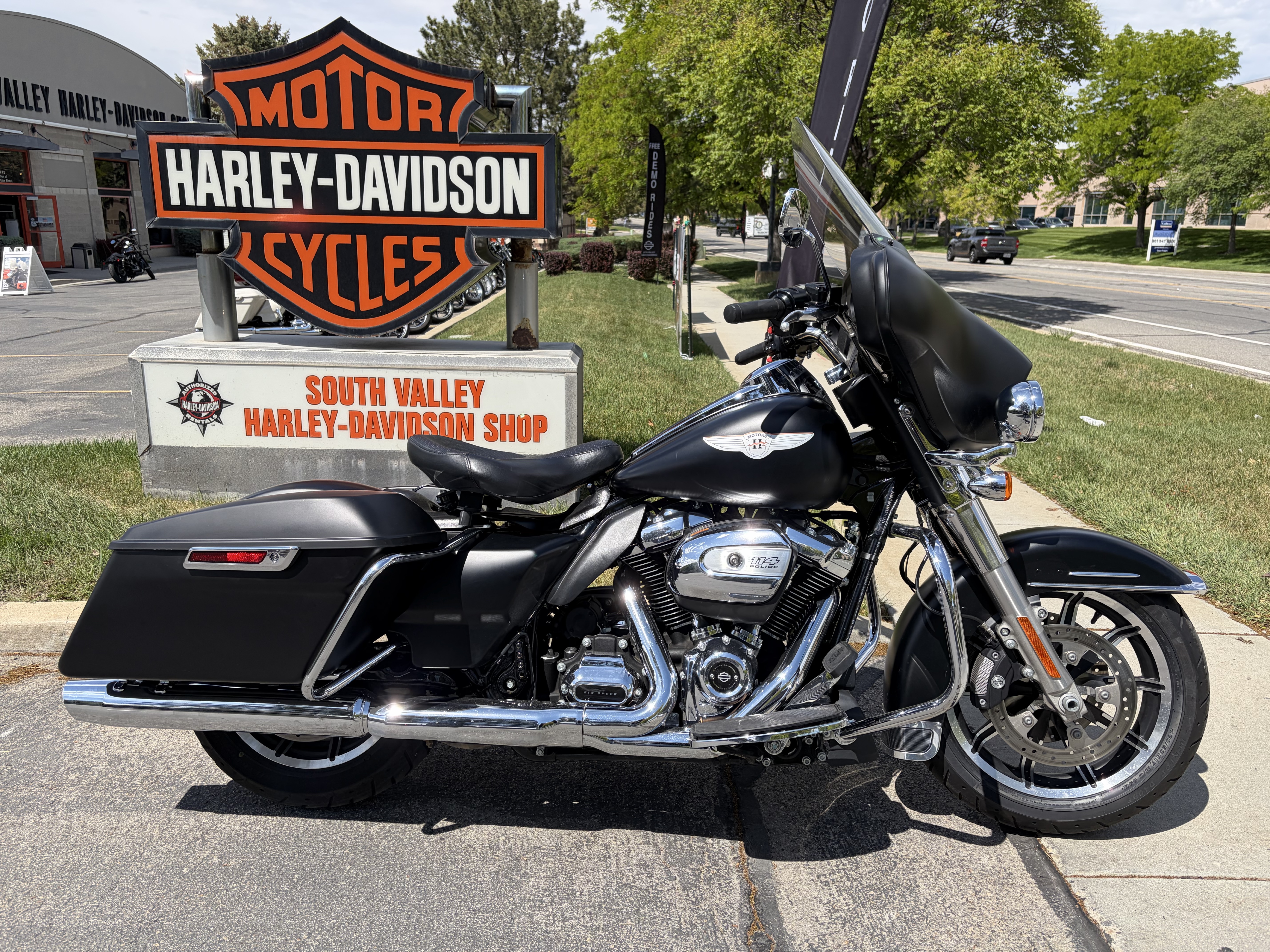 2019 ELECTRA GLIDE POLICE