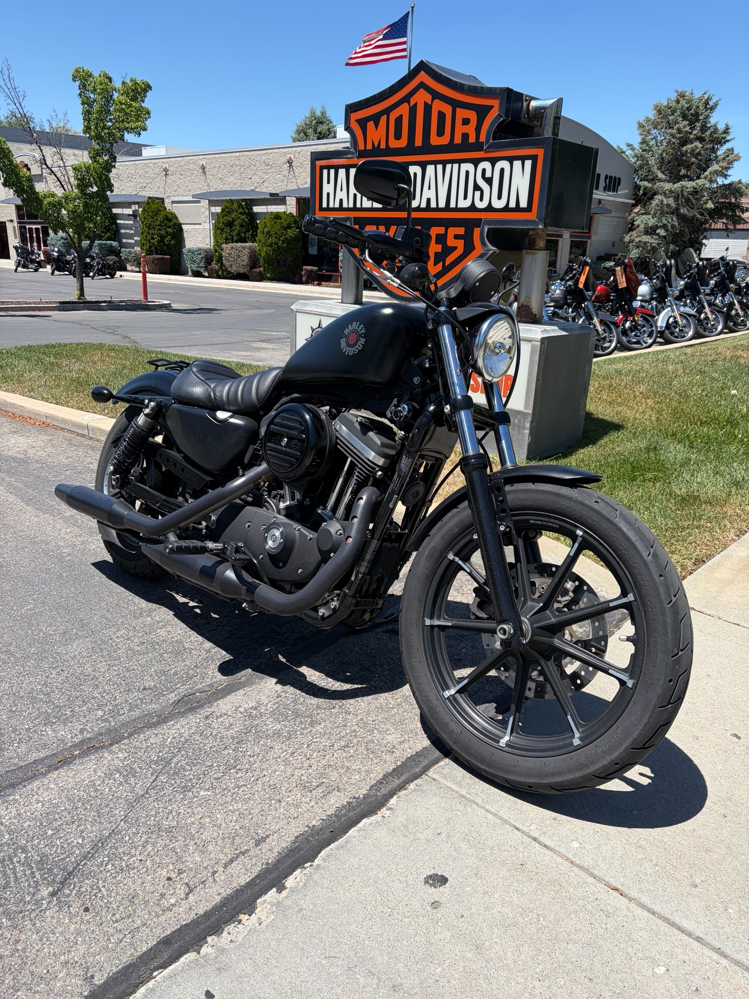 Certified Pre-Owned 2022 Harley-Davidson Iron 883™ - Specs, Price