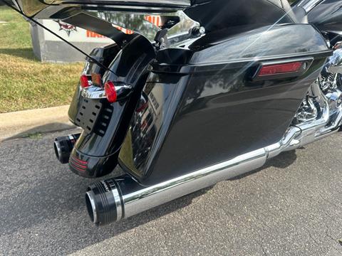 Used 2018 Harley-Davidson Street Glide® Specs, Price, Photos