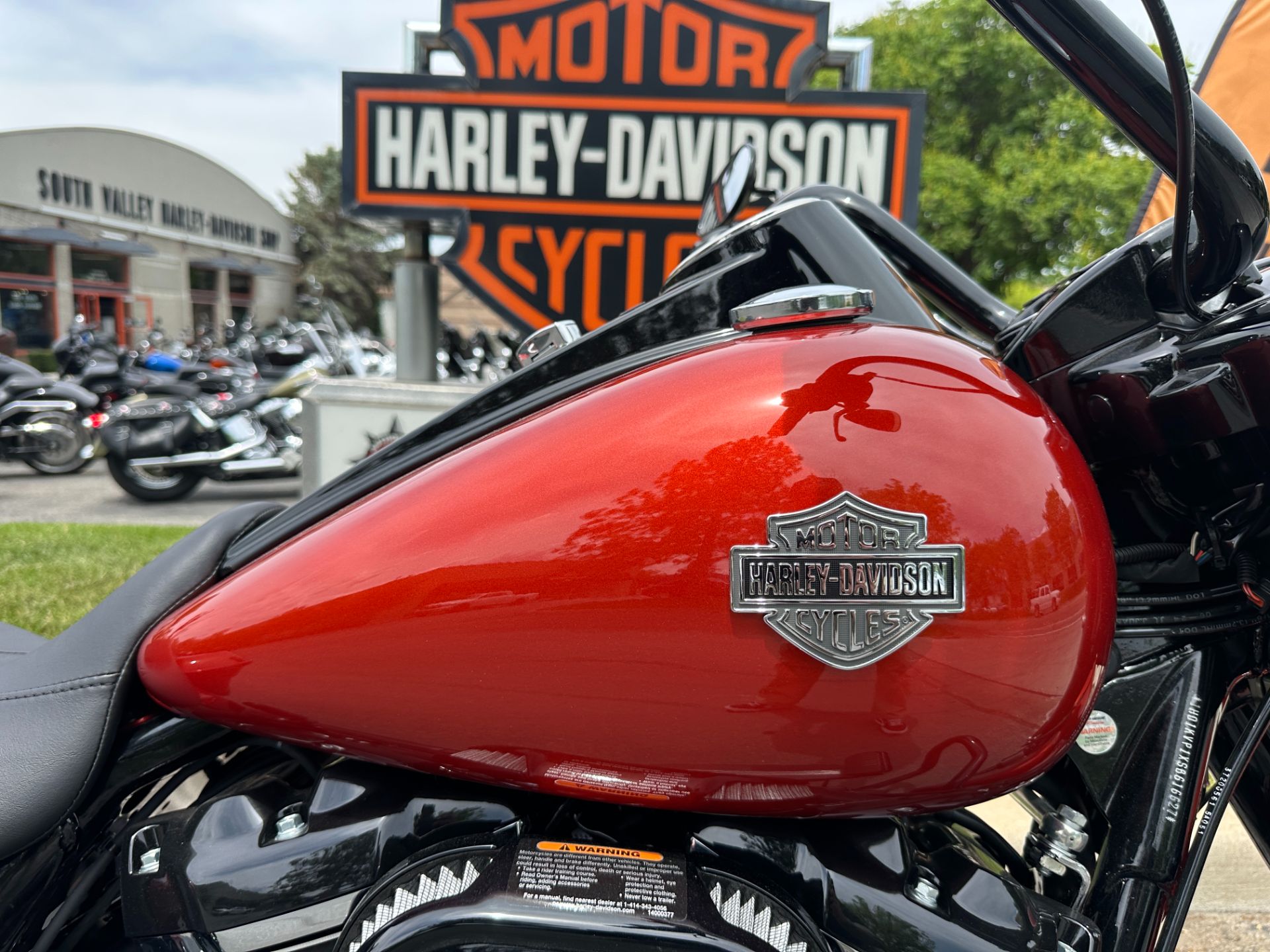 2025 Harley-Davidson Road King® Special 3