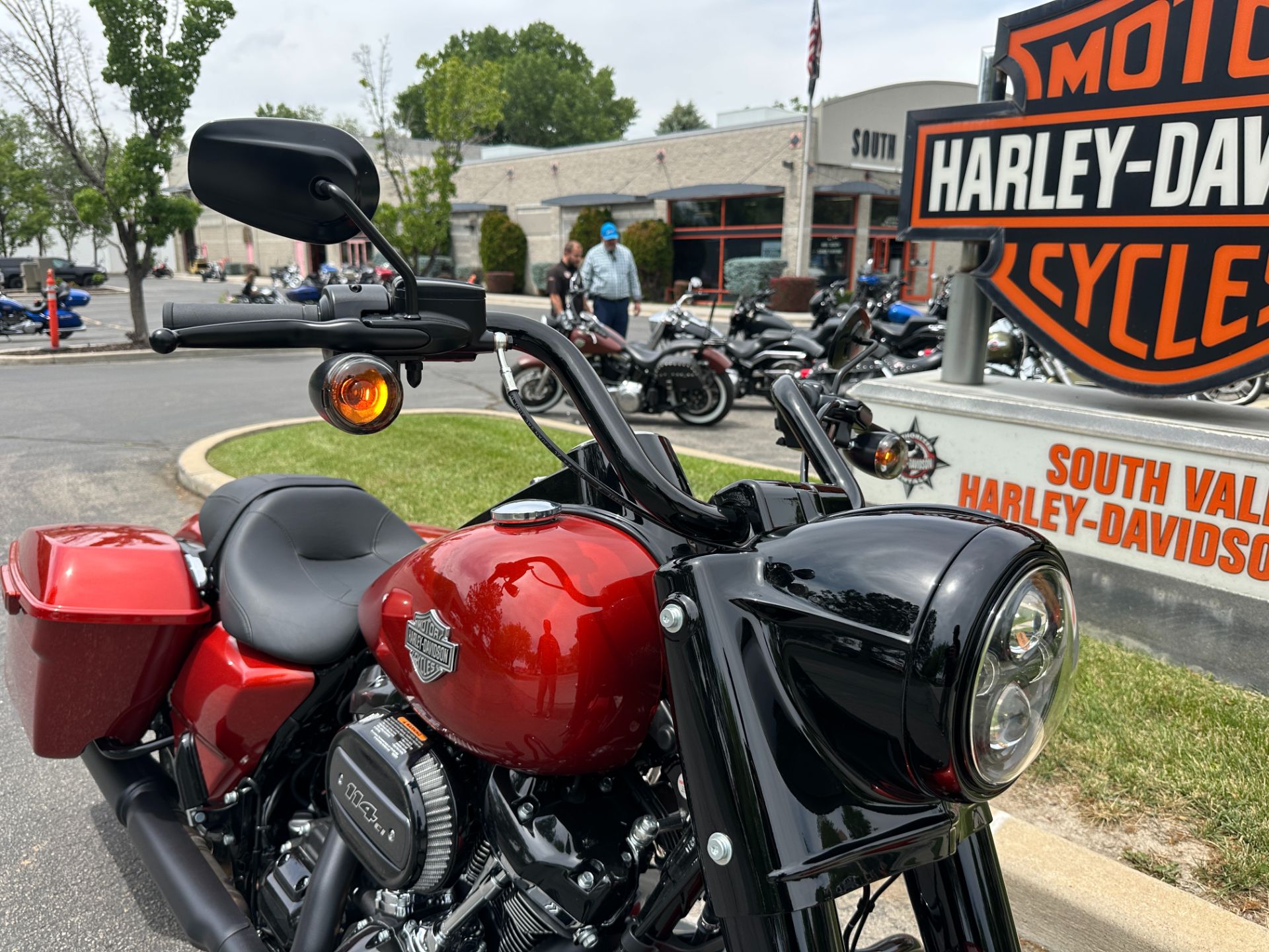 2025 Harley-Davidson Road King® Special 5
