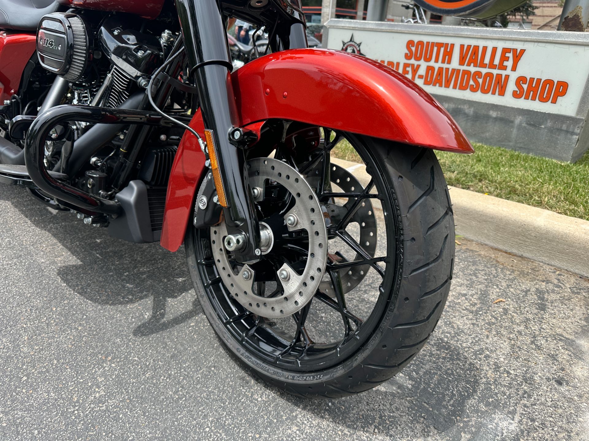 2025 Harley-Davidson Road King® Special 6