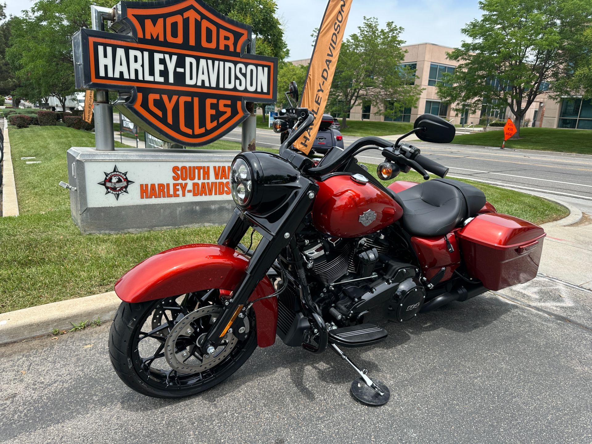2025 Harley-Davidson Road King® Special 8