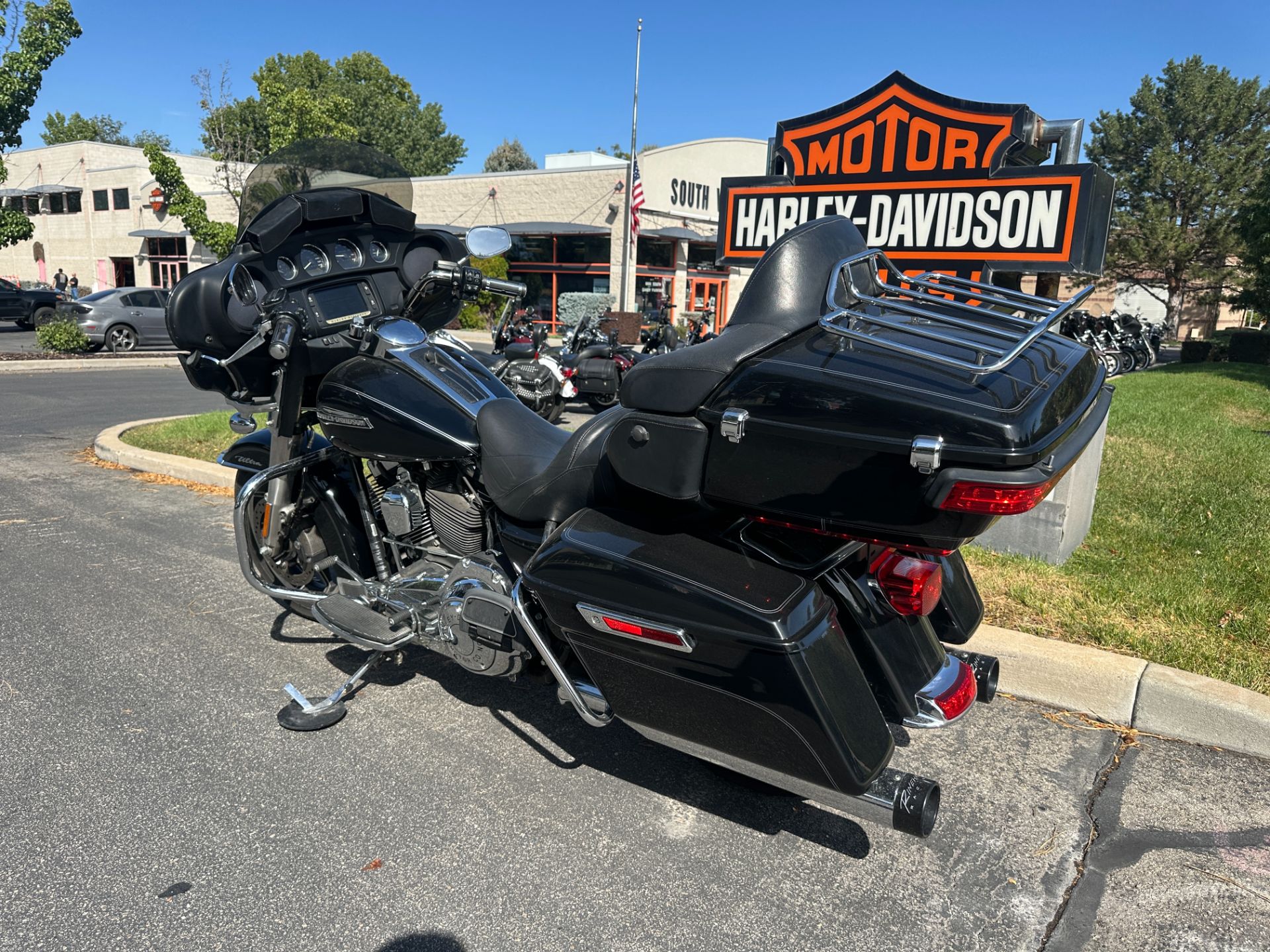 Used 2014 Harley-Davidson Electra Glide® Ultra Classic® Specs