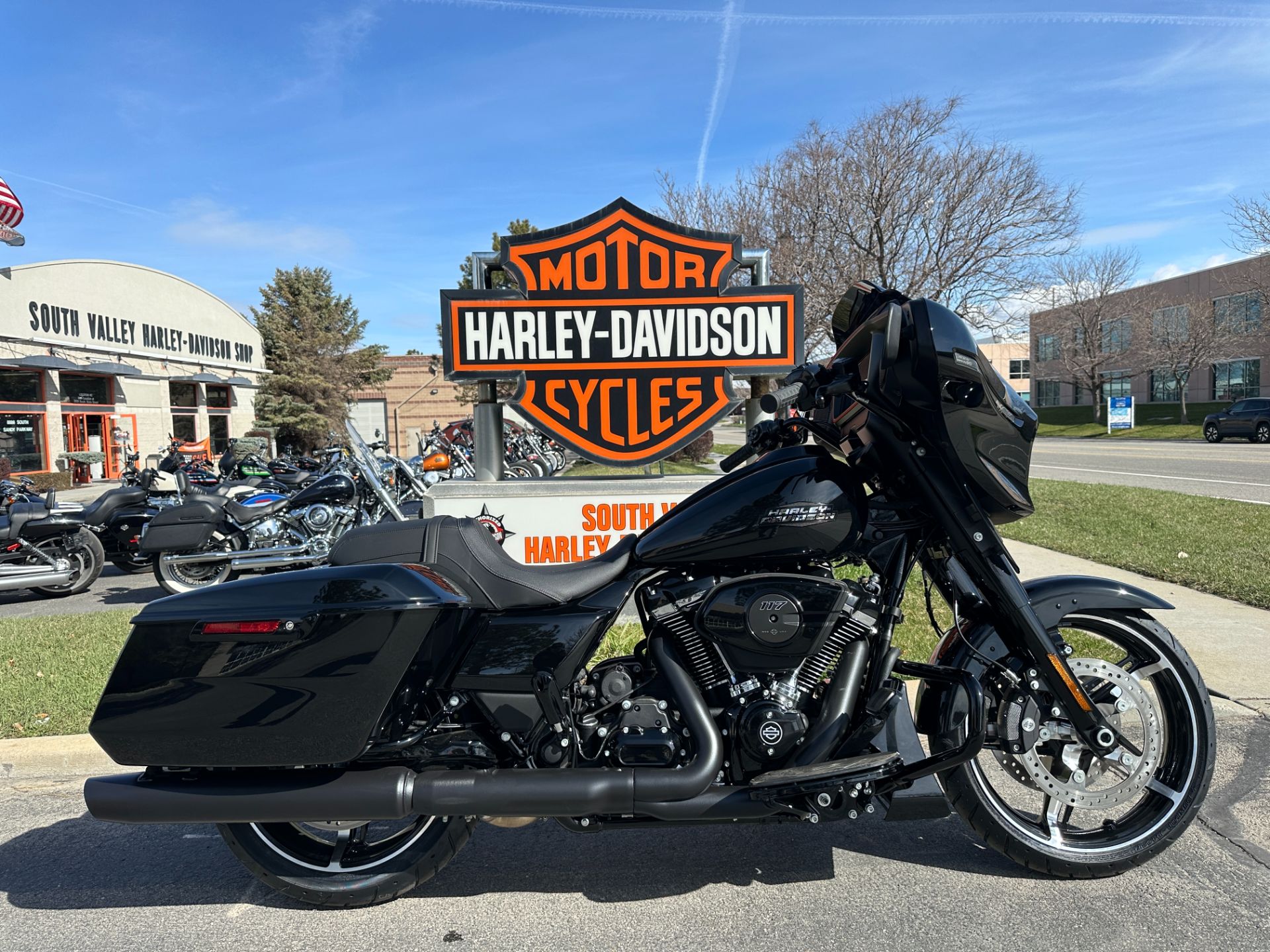 Used 2024 Harley-Davidson Street Glide® Vivid Black (Black