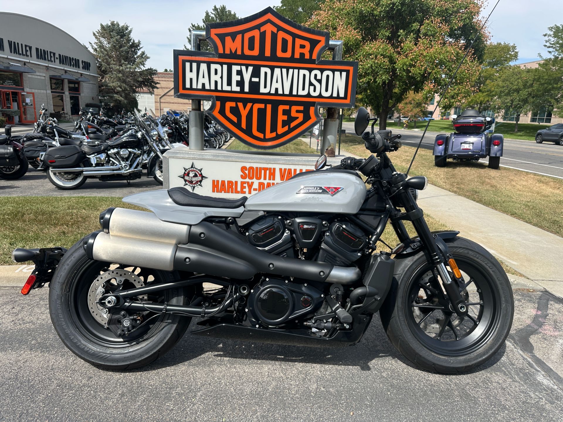 New 2025 Harley-Davidson Sportster® S Specs, Price, Photos