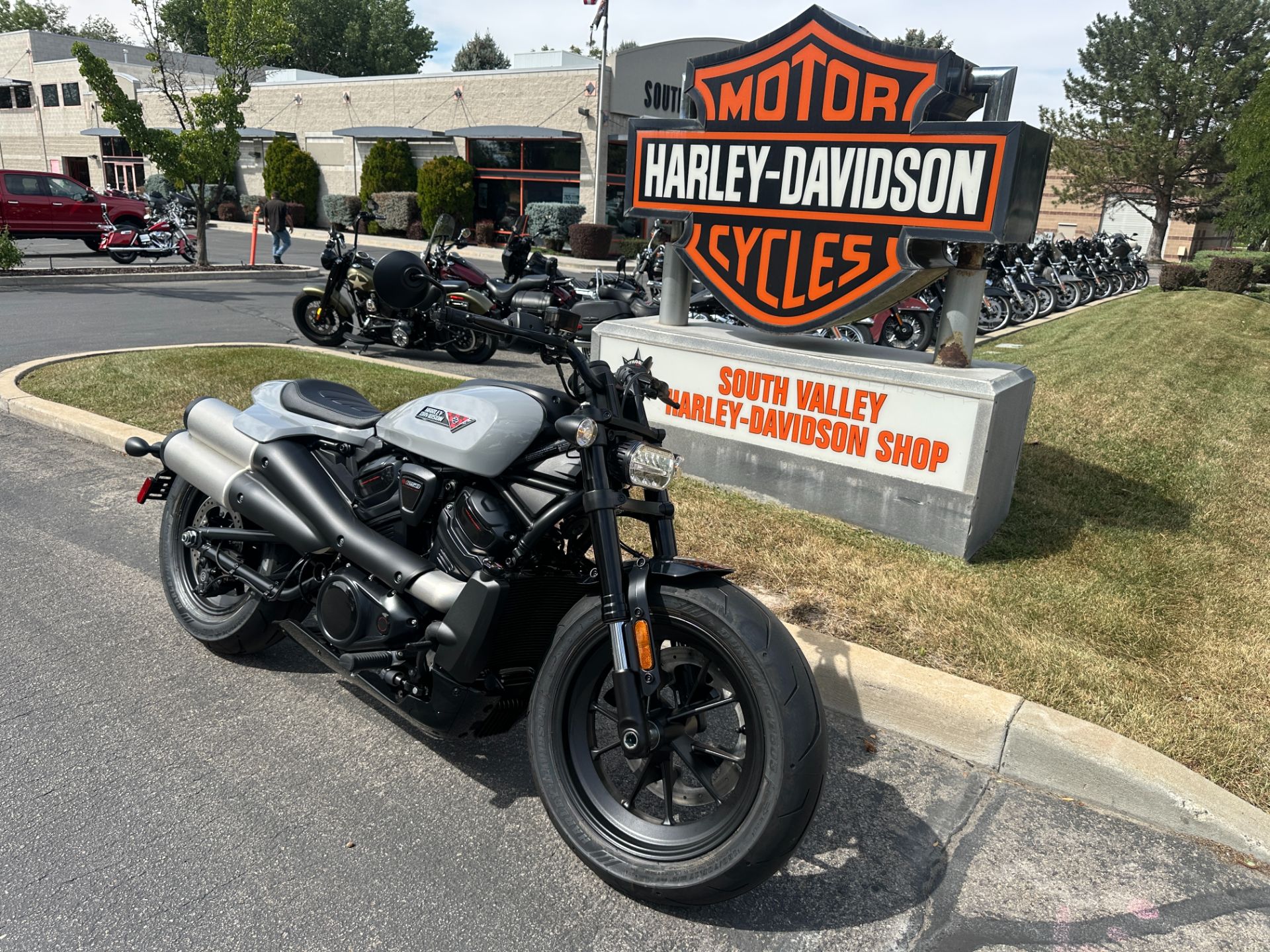 New 2025 Harley-Davidson Sportster® S Billiard Gray | Motorcycles