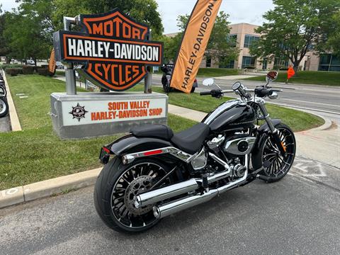 New 2025 Harley-Davidson Breakout® Vivid Black | Motorcycles in