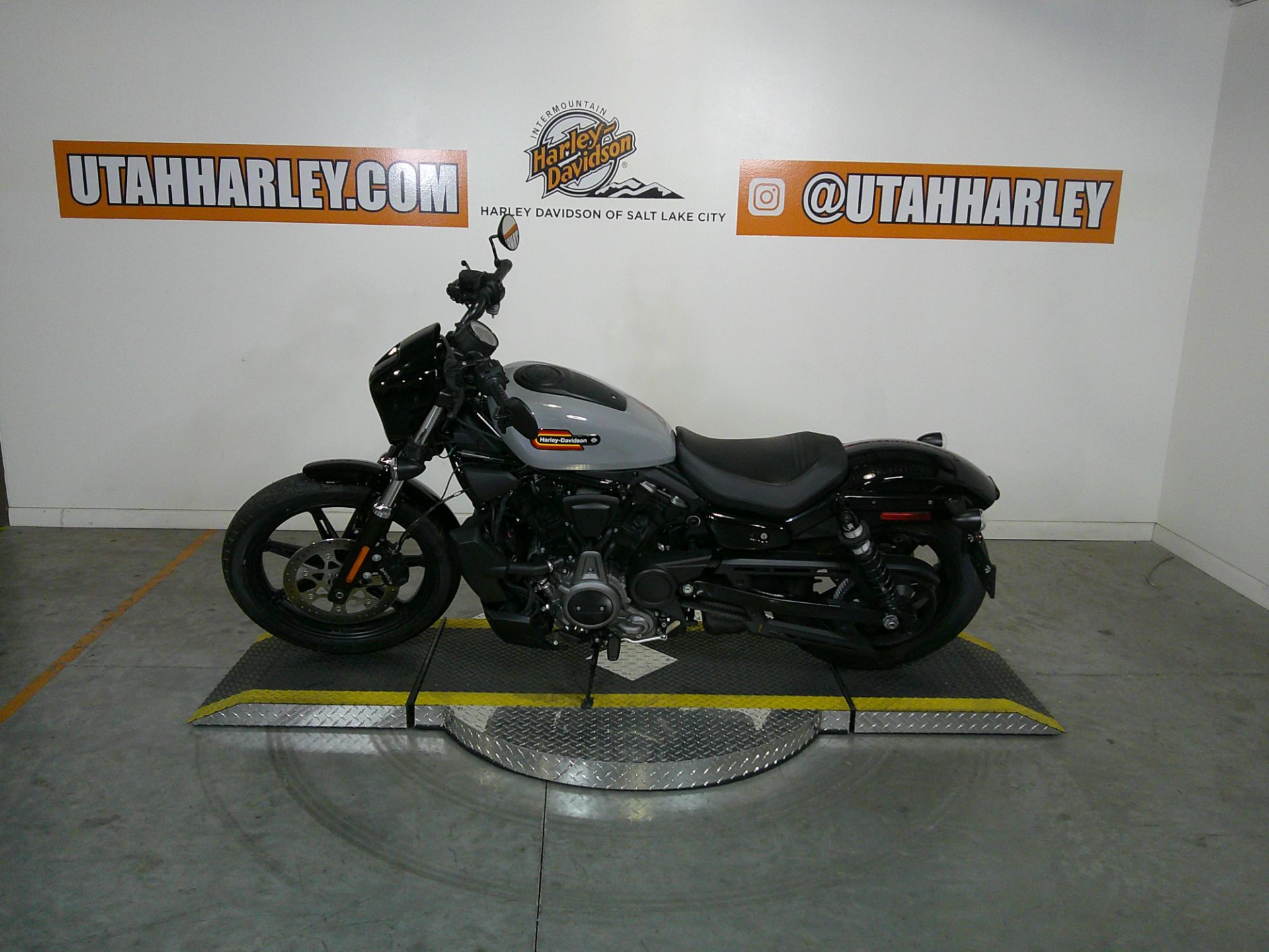 Harley-Davidson カーボーイ 2点セット Certified Pre-Owned 2022 Harley-Davidson Nightster™ - Specs, Price