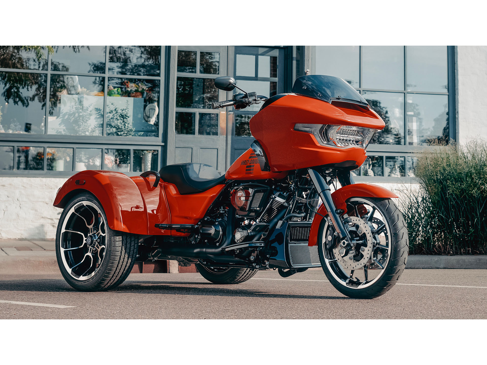 2026 Harley-Davidson Road Glide® 3 10