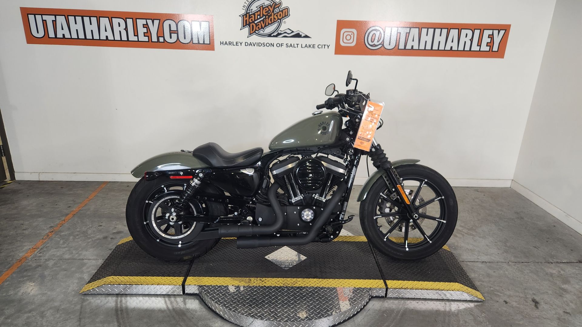2021 Iron 883