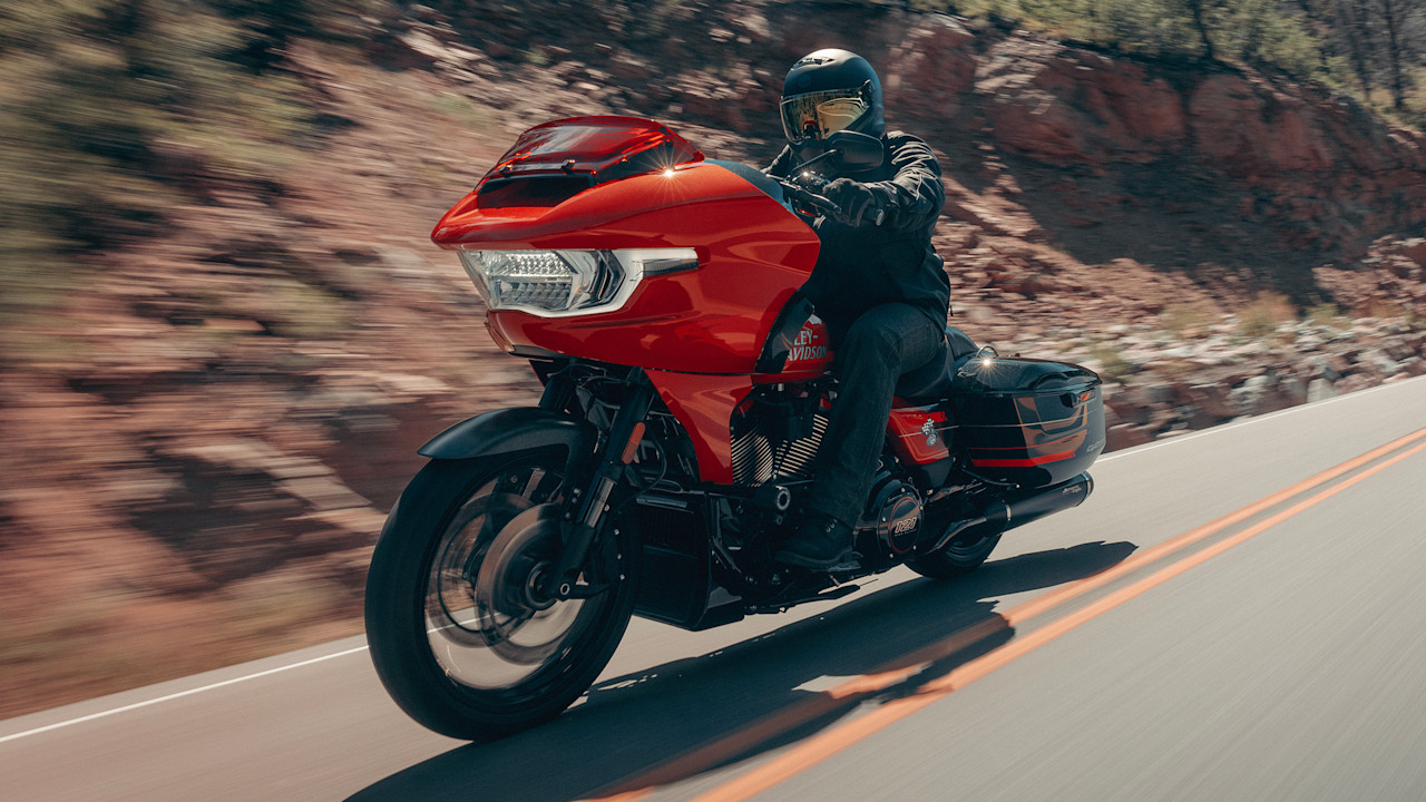 2026 Harley-Davidson CVO Road Glide® ST 11