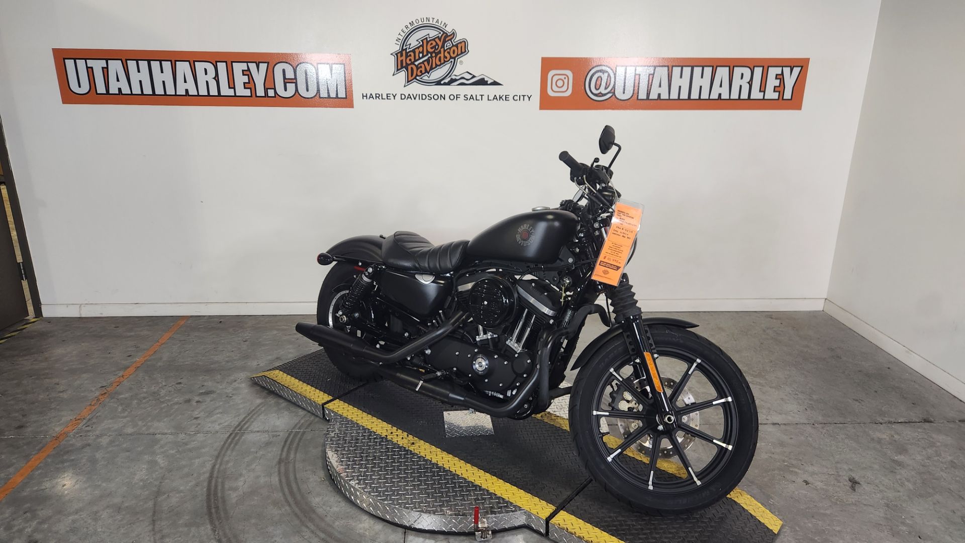 2022 Harley-Davidson Iron 883 2