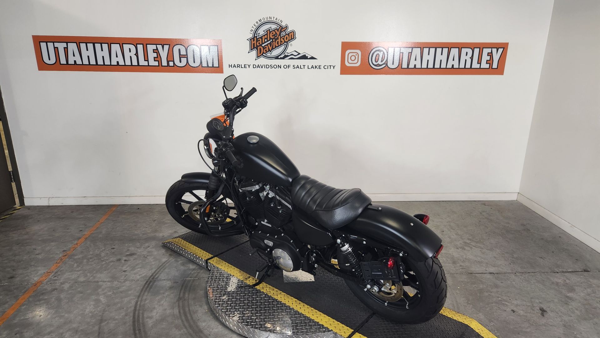 2022 Harley-Davidson Iron 883 6